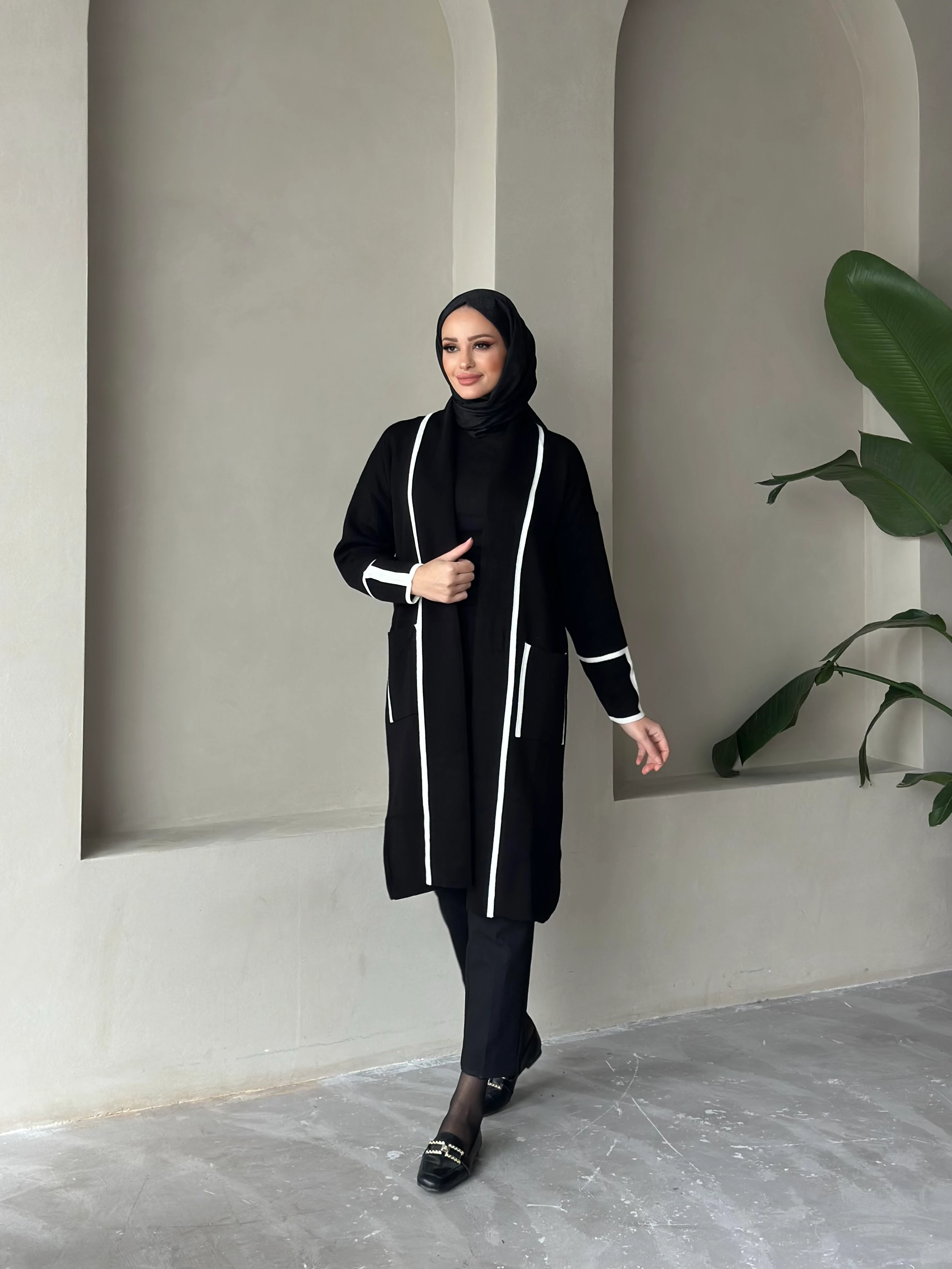 Kontrast Şerit Detaylı Uzun Hırka