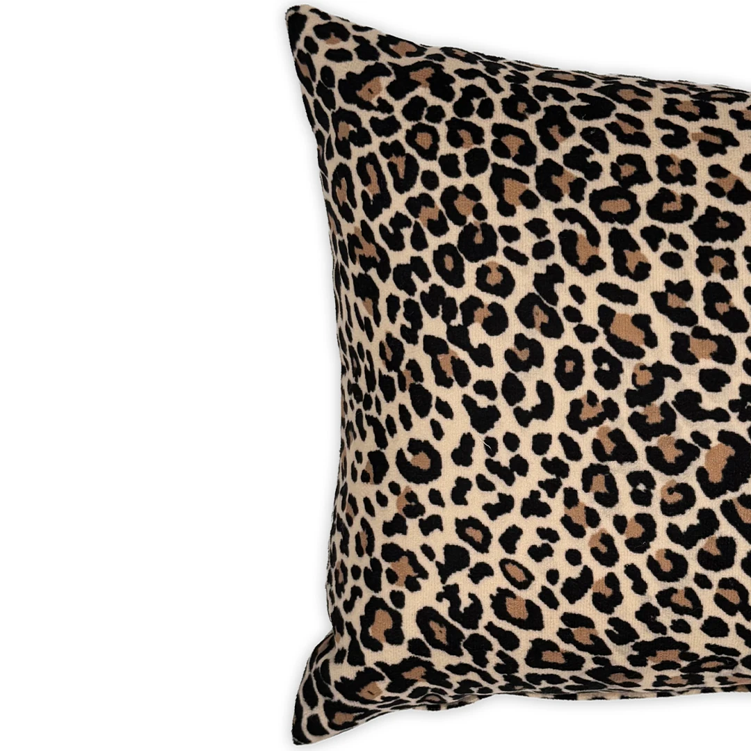 Leopar Bej Süet Dijital Baskılı Dikdörtgen Dekoratif Kırlent Kılıfı - Çift Taraflı Bej 50x35cm
