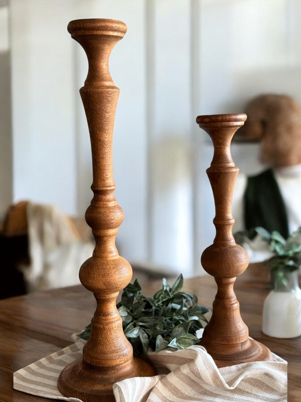 Dark Wallnut Wood Model3 Ahşap Dekoratif 2'li Mumluk Şamdan Aksesuar Yükseklik:36-46cm Mum Çap:5,5cm
