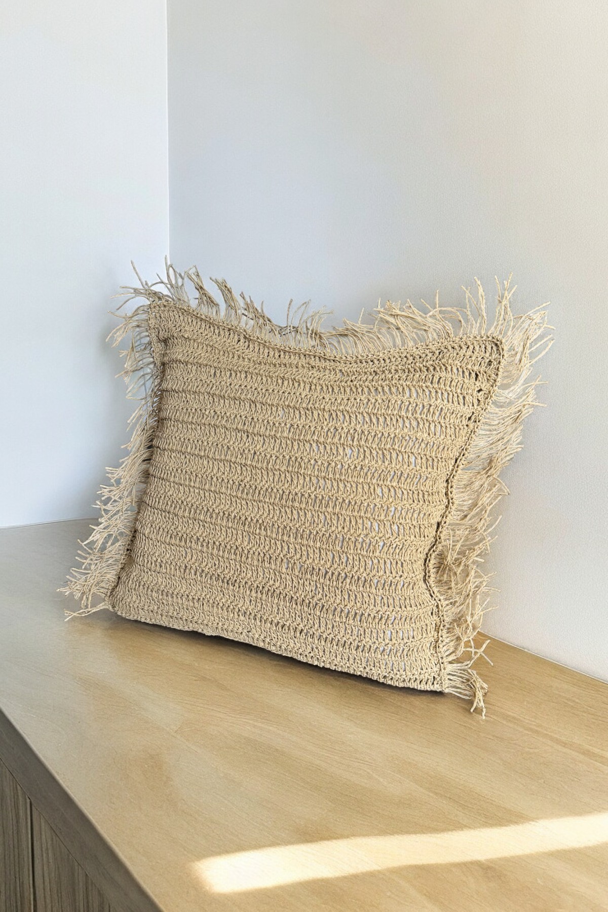 Bohem Hasır Kağıt İp Örgülü Tarçın Bej Püsküllü Saçaklı Kare Dekoratif Kırlent Kılıfı 45x45cm