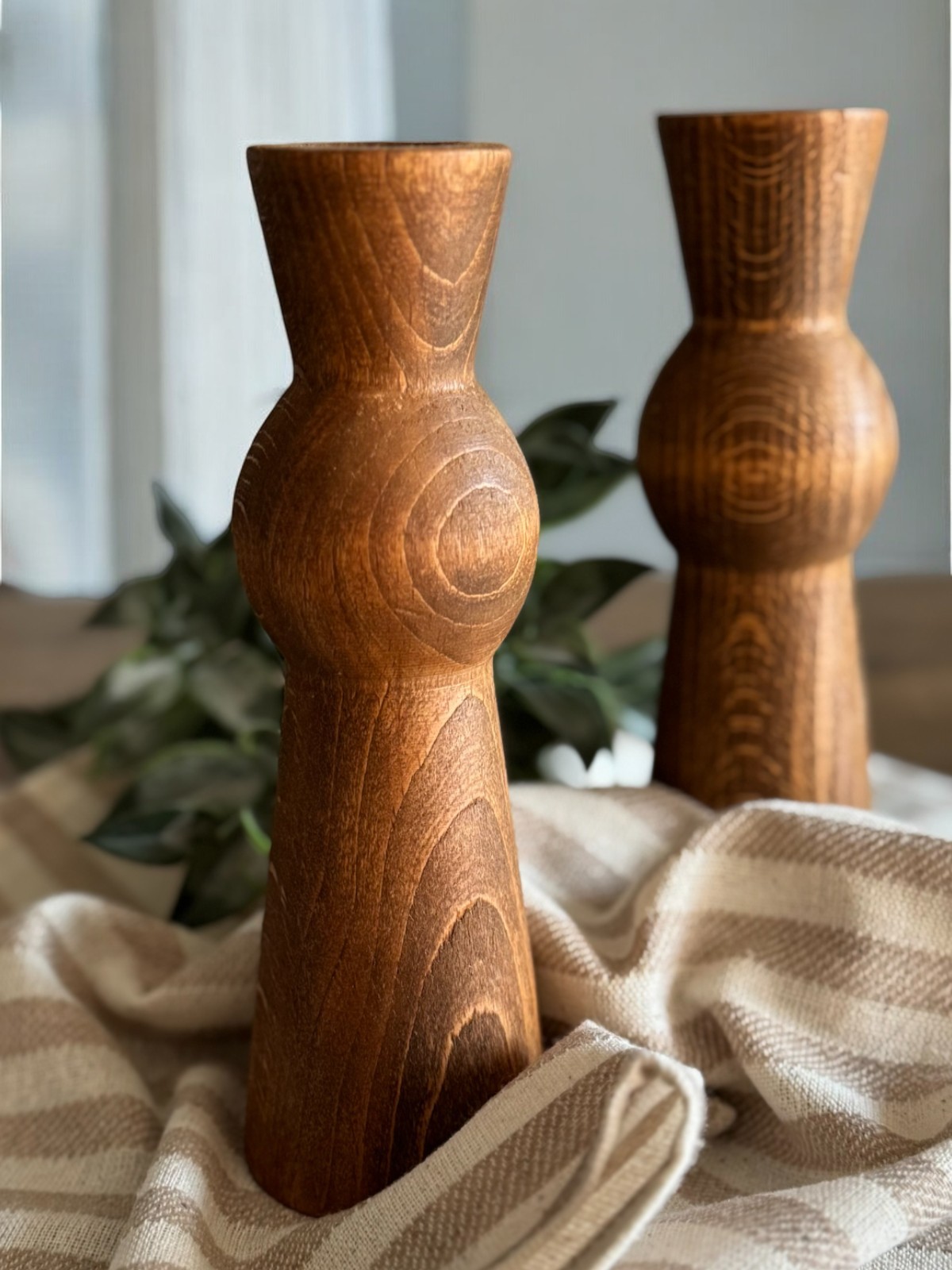 Dark Wallnut Wood Ahşap Dekoratif 2'li Set Mumluk Şamdan Aksesuar Yükseklik:18cm Mum Çap:3cm