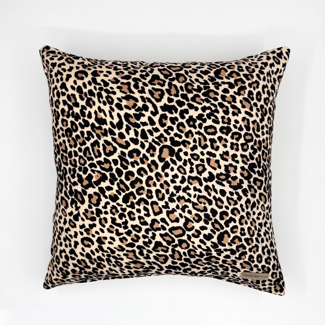 Leopar Bej Süet Dijital Baskılı Kare Dekoratif Kırlent Kılıfı - Çift Taraflı Bej Renk 45x45