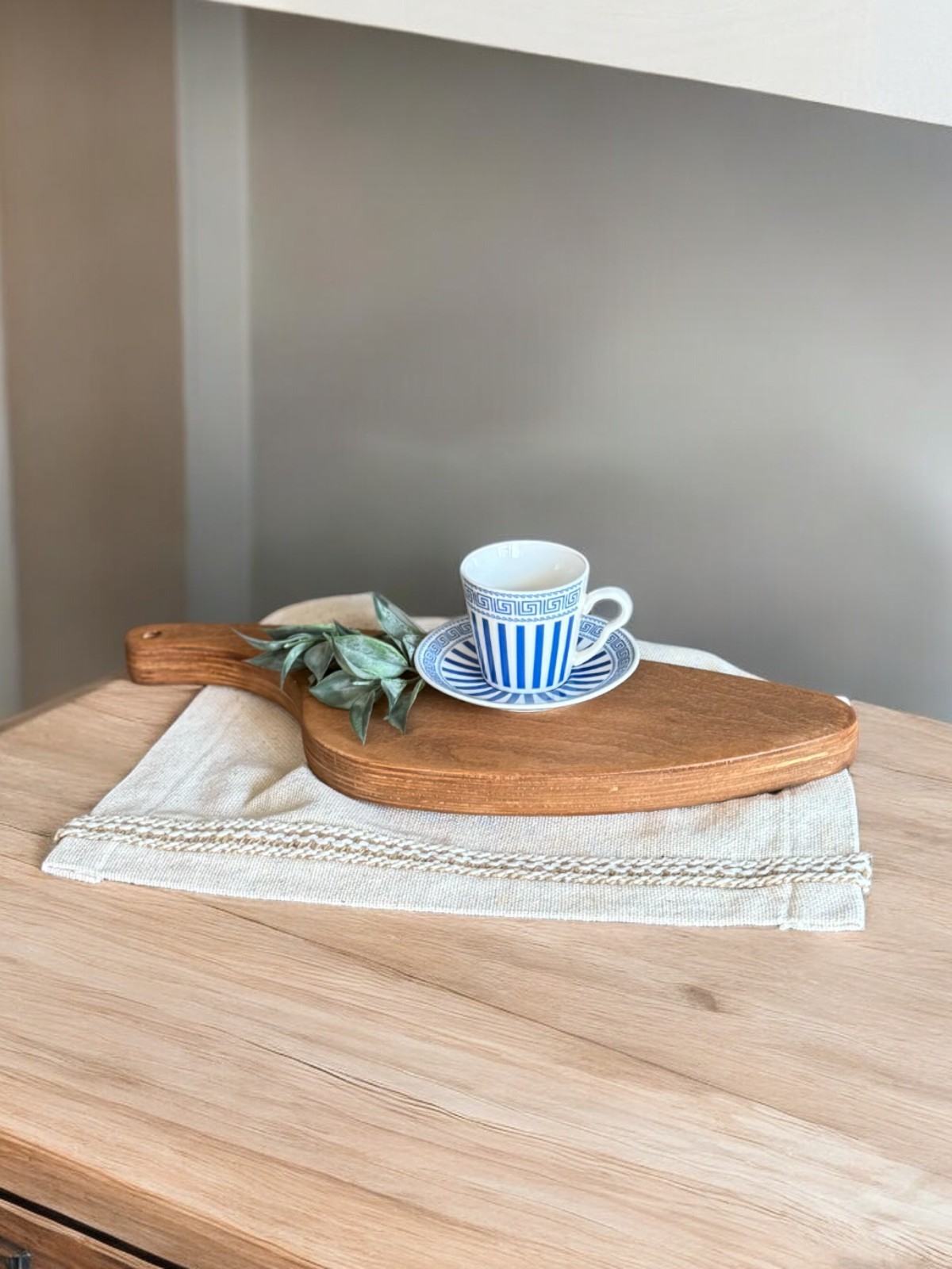 Dark Wallnut Koyu Ceviz Bıçak Görünümlü Ahşap Dekoratif Kesme Sunum Tahtası 37x14Cm Kalınlık:2 cm