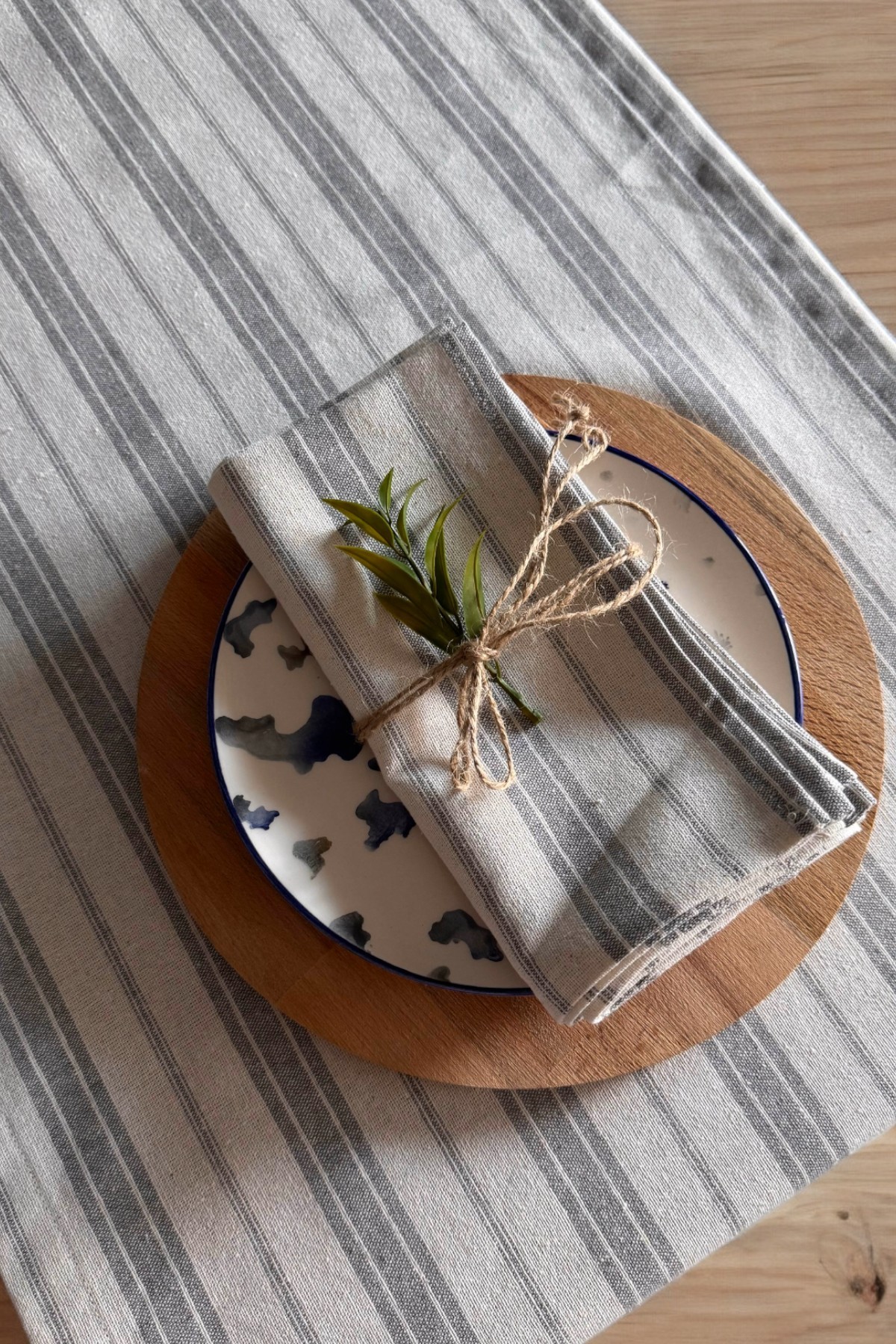 Gri Çizgili Bej Ham Keten Pamuk Dekoratif Runner Masa Örtüsü 130x45cm