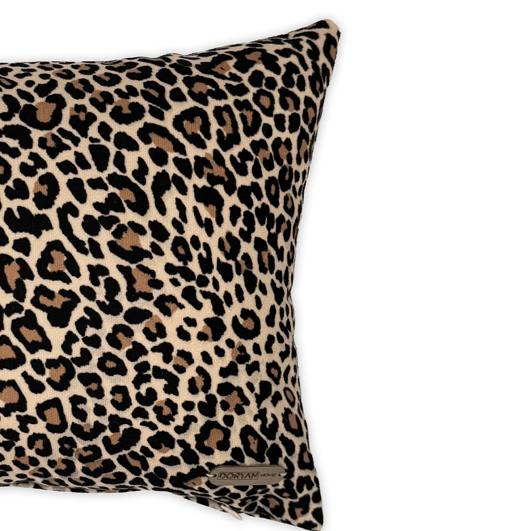 Leopar Bej Süet Dijital Baskılı Dikdörtgen Dekoratif Kırlent Kılıfı - Çift Taraflı Bej 50x35cm