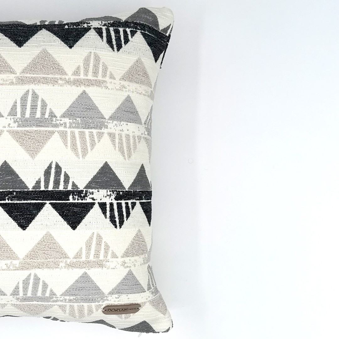 Oslo Geometrik Desenli Natural Kare Dekoratif Kırlent Kılıfı - Çok Renkli 45x45
