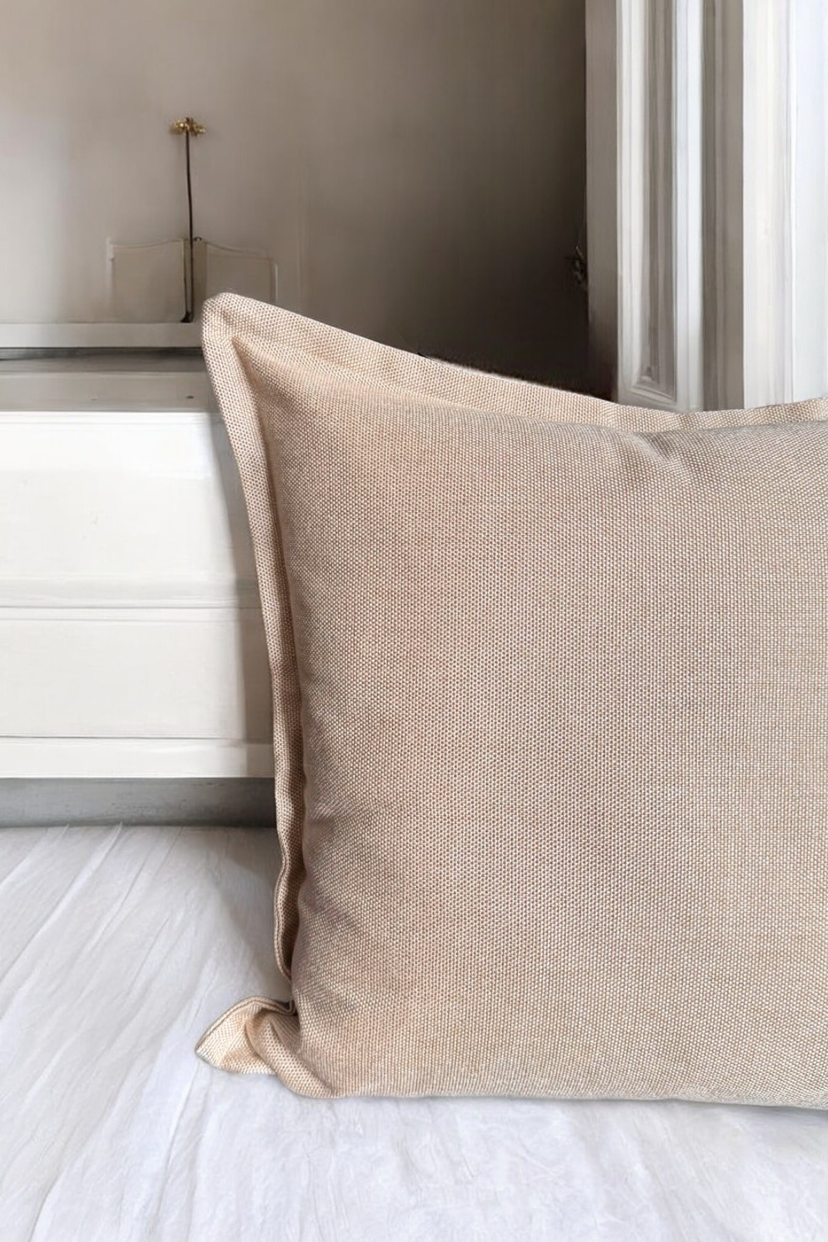 Vera Basic Keten Döşemelik Kumaş Kenar Detaylı Krem Kare Dekoratif Kırlent Kılıfı 40x40cm 45x45cm 50x50cm