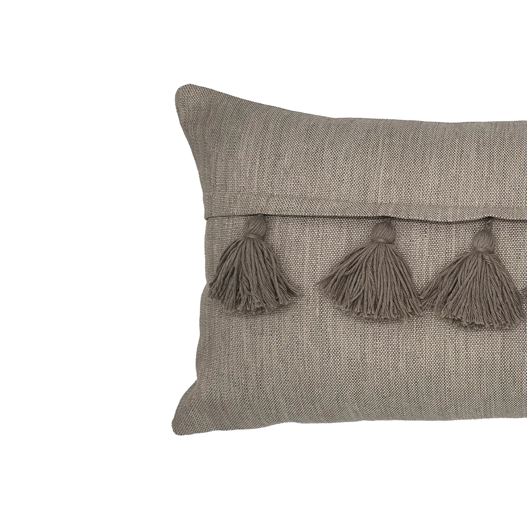 Bohem Hustler - Soğuk Vizon Keten Dokulu Püskül Detaylı Dikdörtgen Kırlent Kılıfı 60x35cm