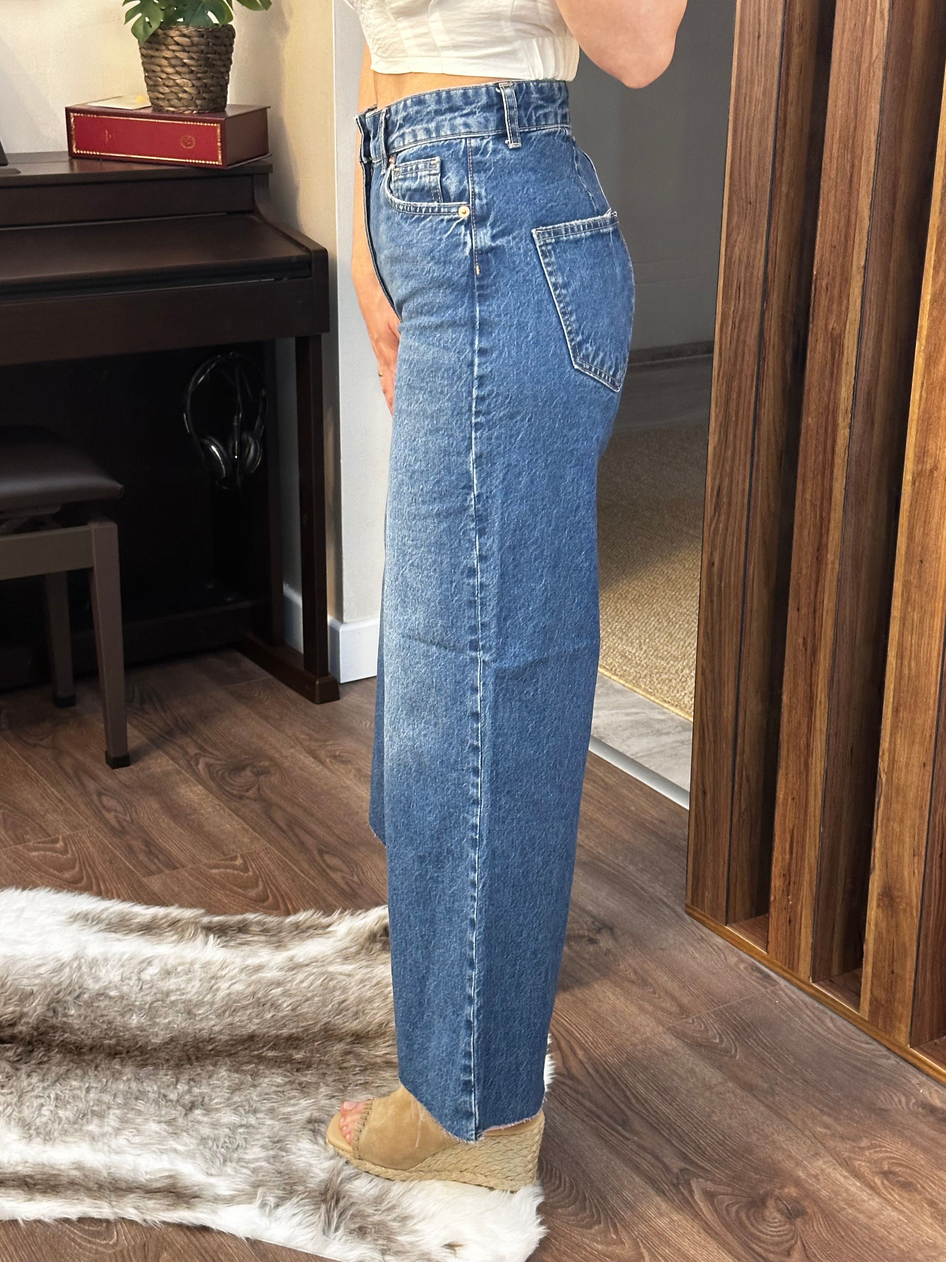 ORJİNAL MARKA PAÇASI KESİK JEAN