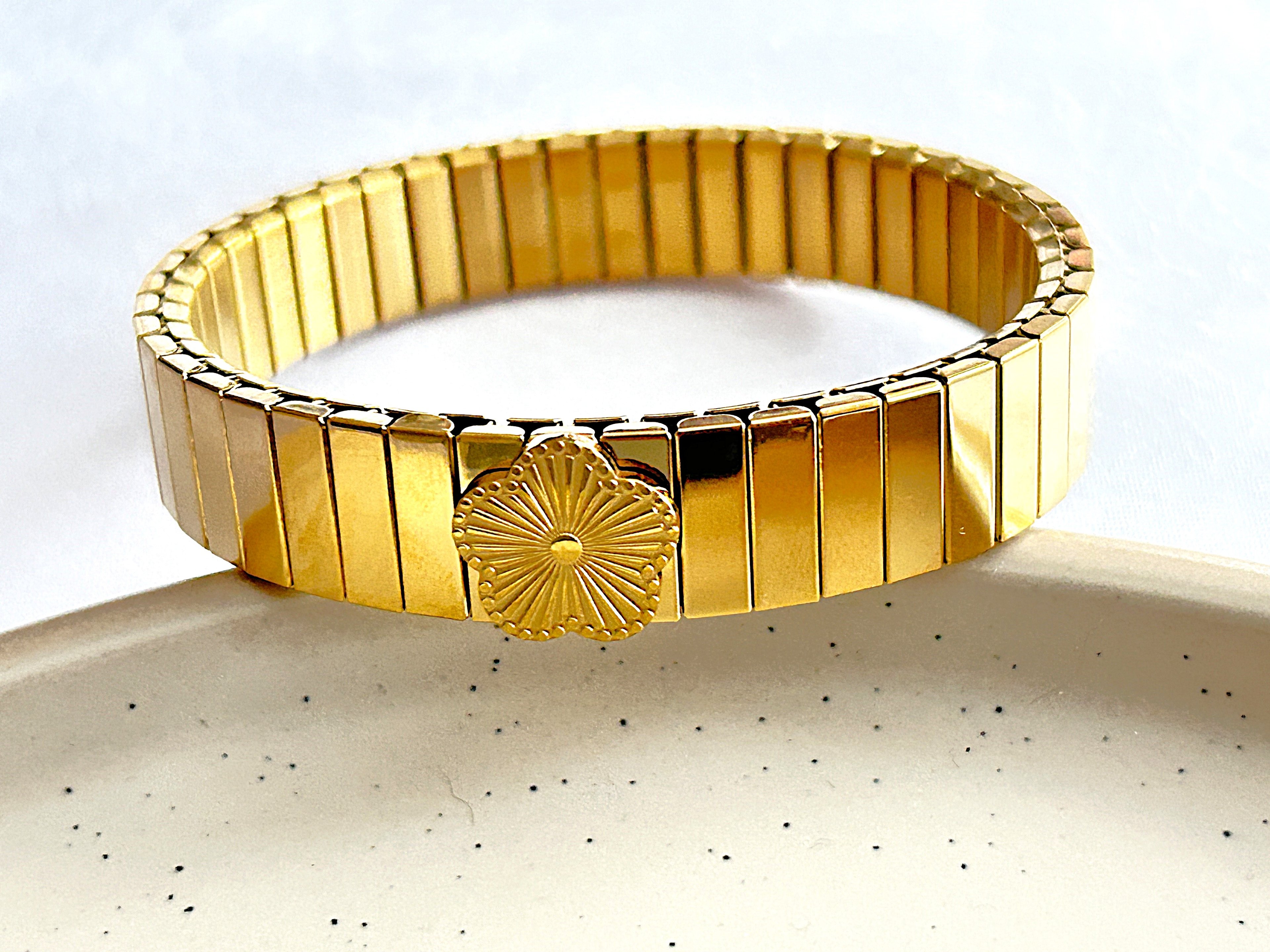 ATA İtalyan Style Çiçek Desenli Kelepçe Bileklik Gold Design