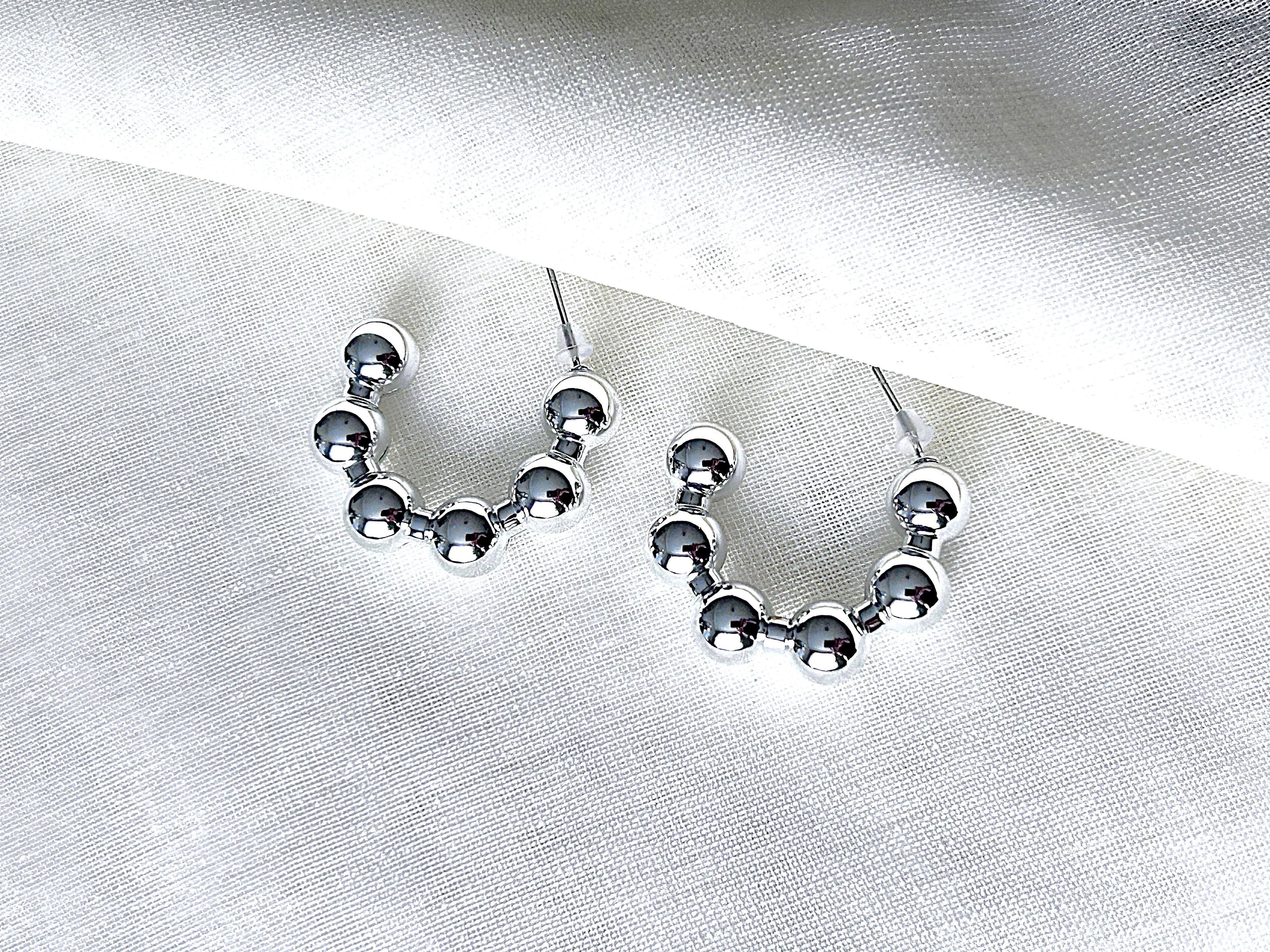 ATA Topçuklu Yarım Ay Çelik Küpe Silver Design