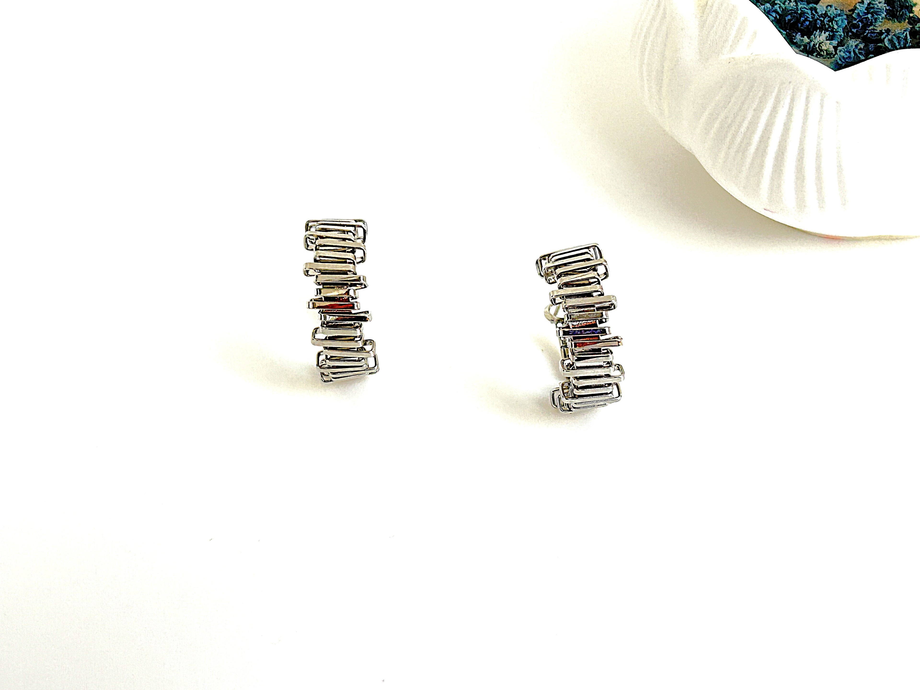 ATA Asimetrik Viking Küpe Silver Design