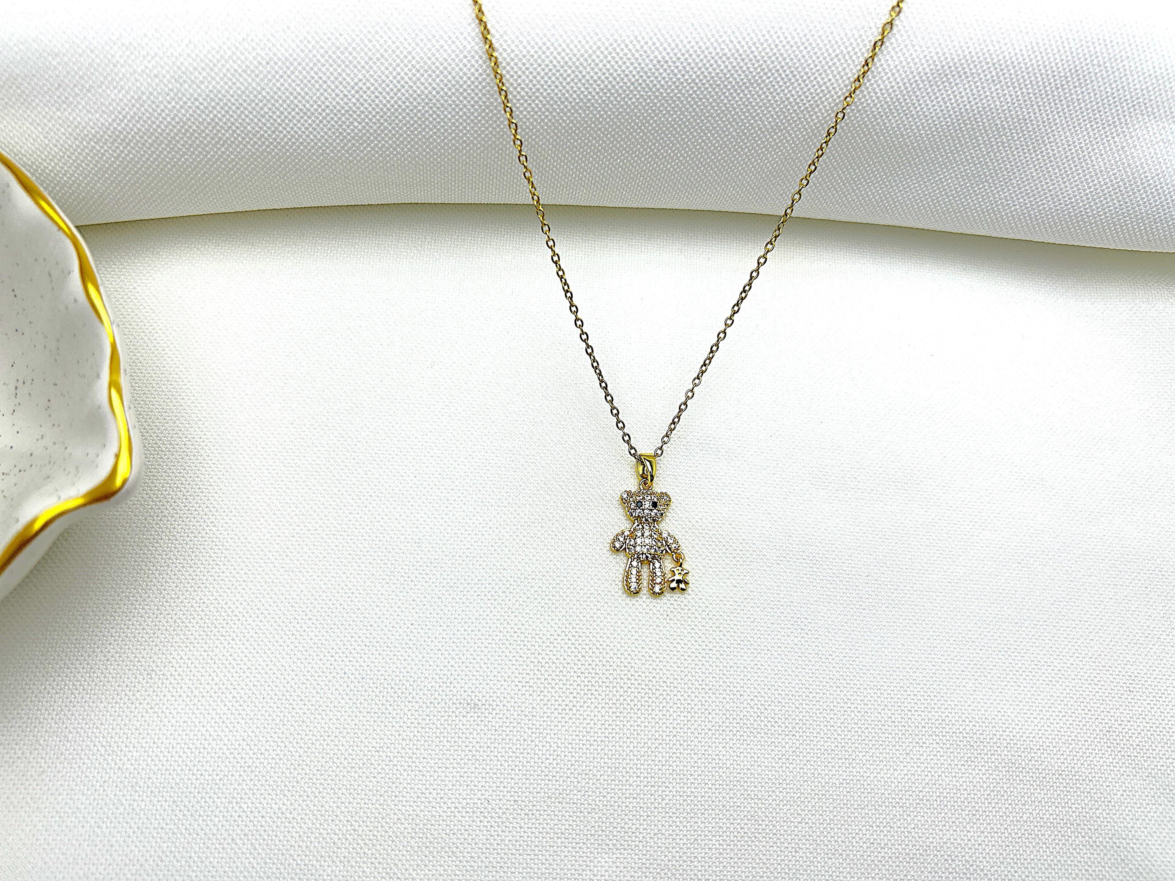 ATA Ayıcıklı Taşlı Kolye Gold Design