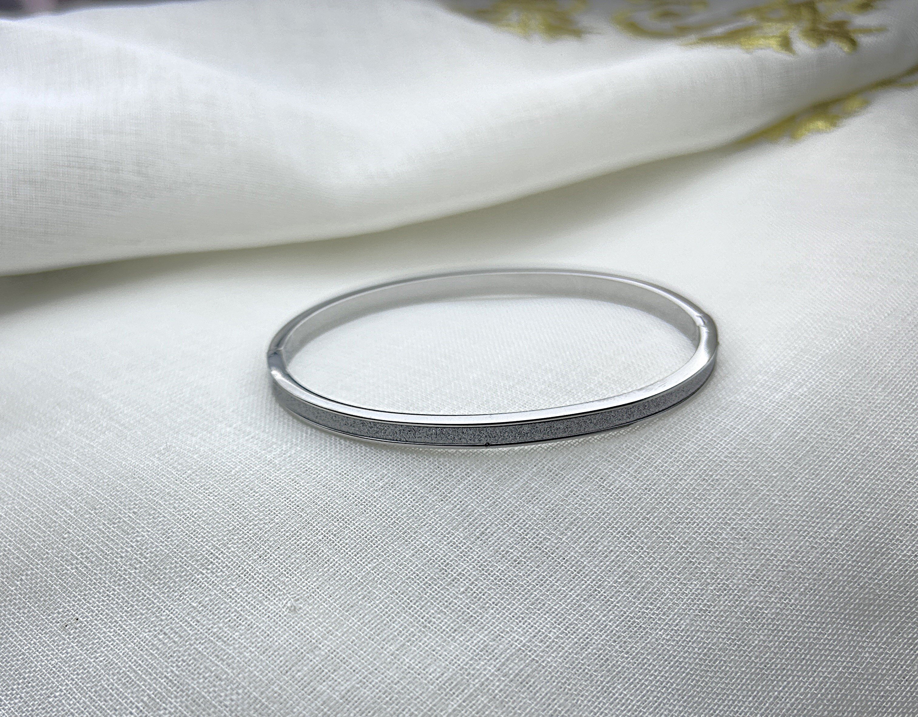 ATA Sim Detaylı İnce Kelepçe Bileklik Silver Design