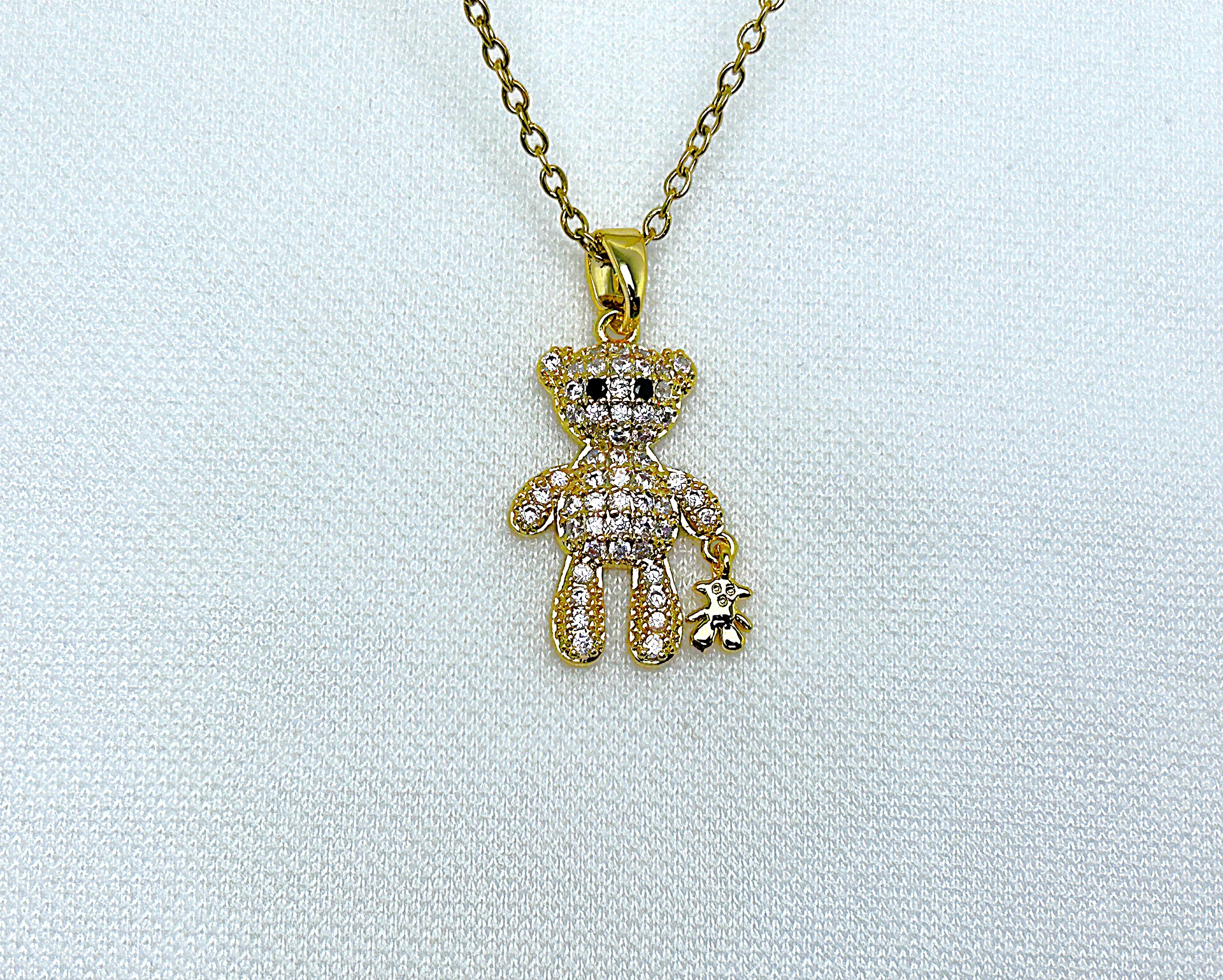 ATA Ayıcıklı Taşlı Kolye Gold Design