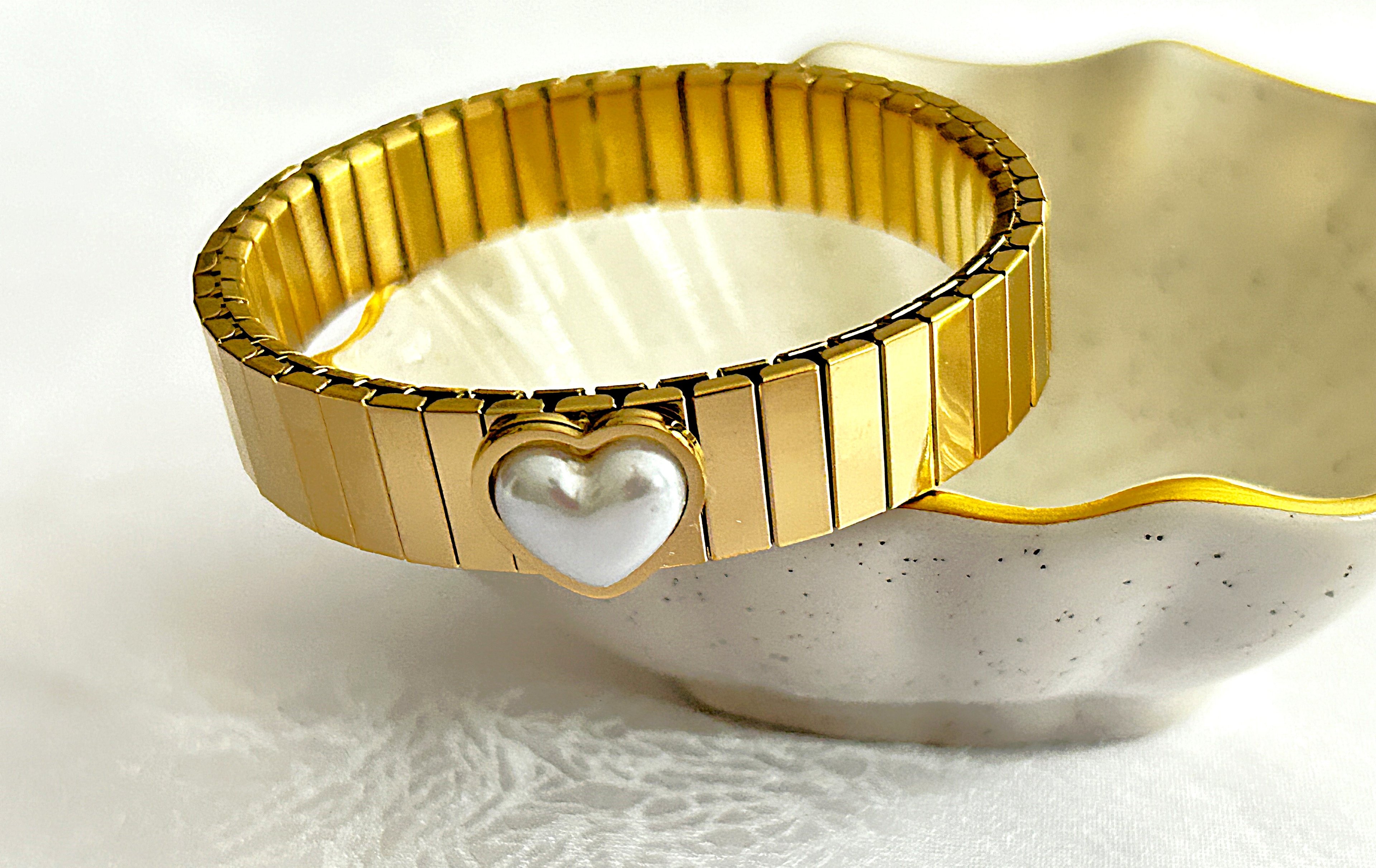 ATA İtalyan Style Kalpli İnci Kelepçe Bileklik Gold Design