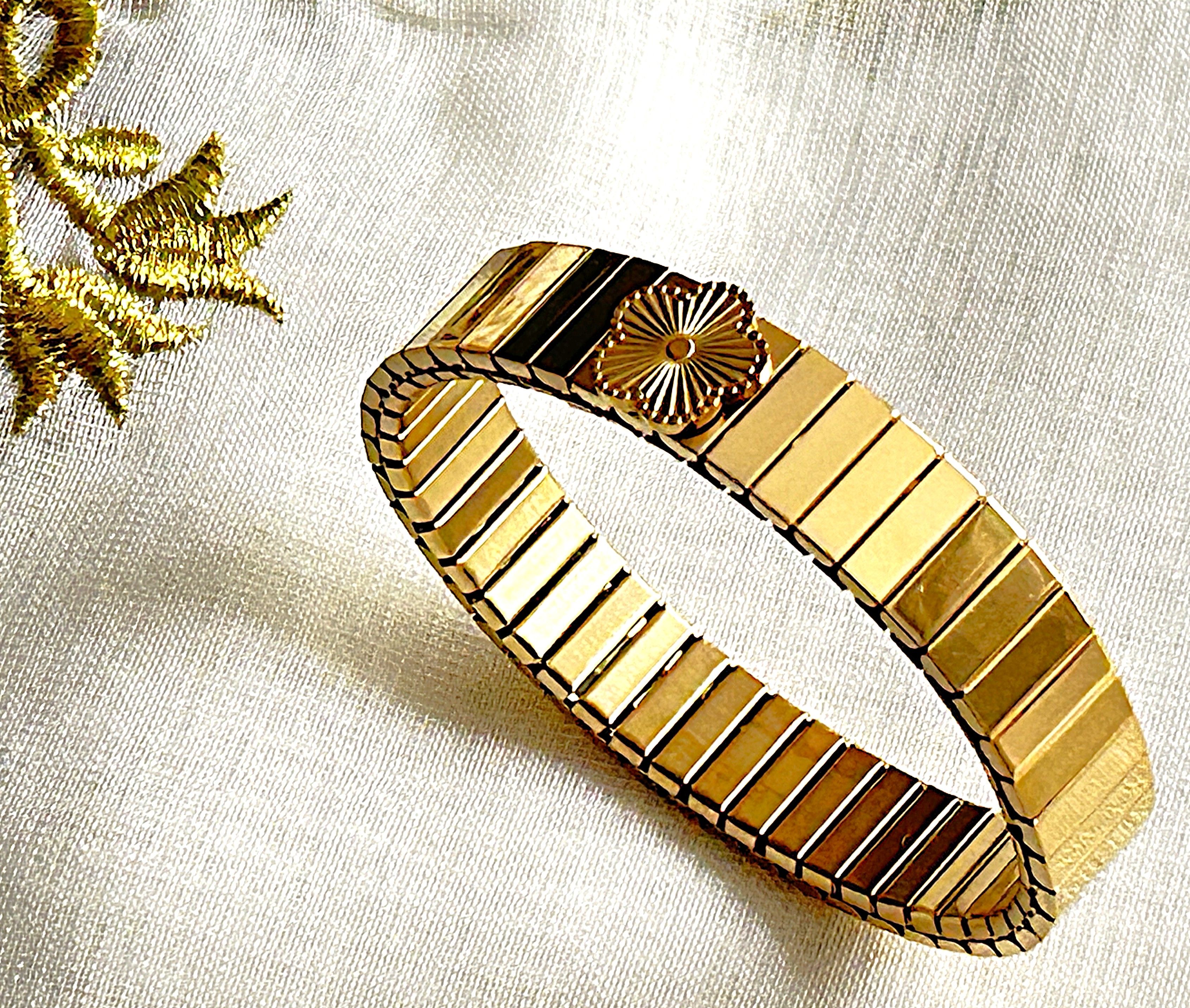 ATA İtalyan Style Çiçek Desenli Kelepçe Bileklik Gold Design