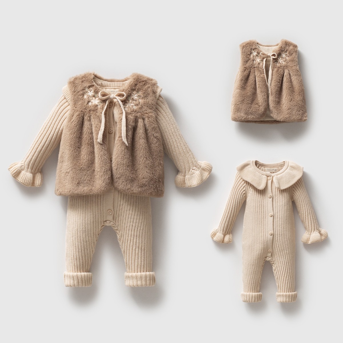Kız Bebek Peluş Yelekli Organik Triko Tulum Set Bej