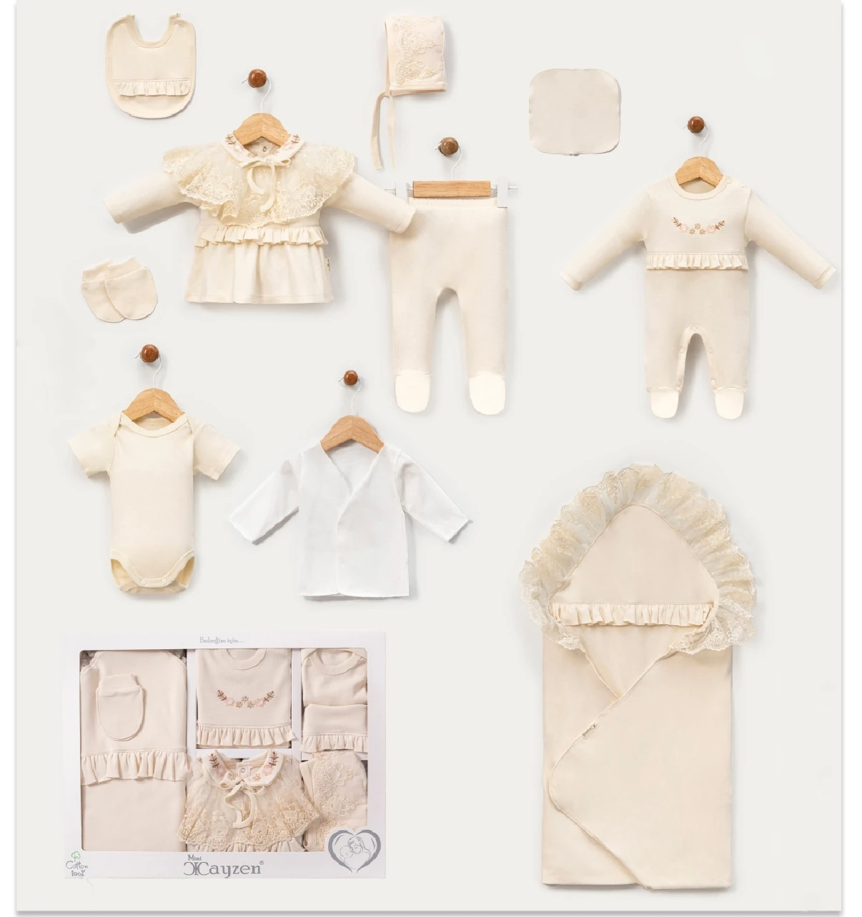 Kız bebek Premium Dantel Detaylı 10 Parça Hastane Çıkış Seti 0-3 ay