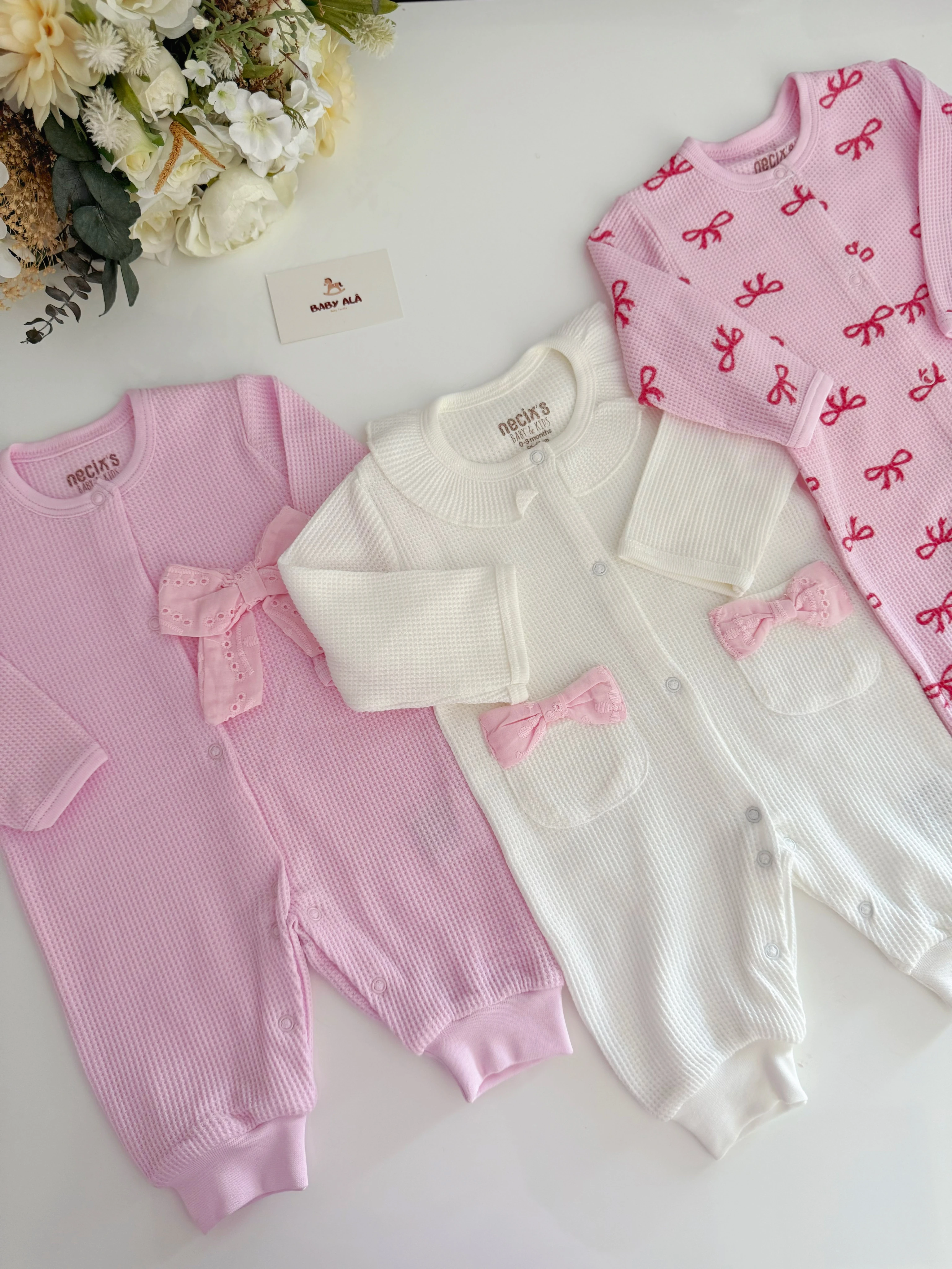 Fiyonk Detaylı Kız bebek 3’lü tulum Set %100 Organik