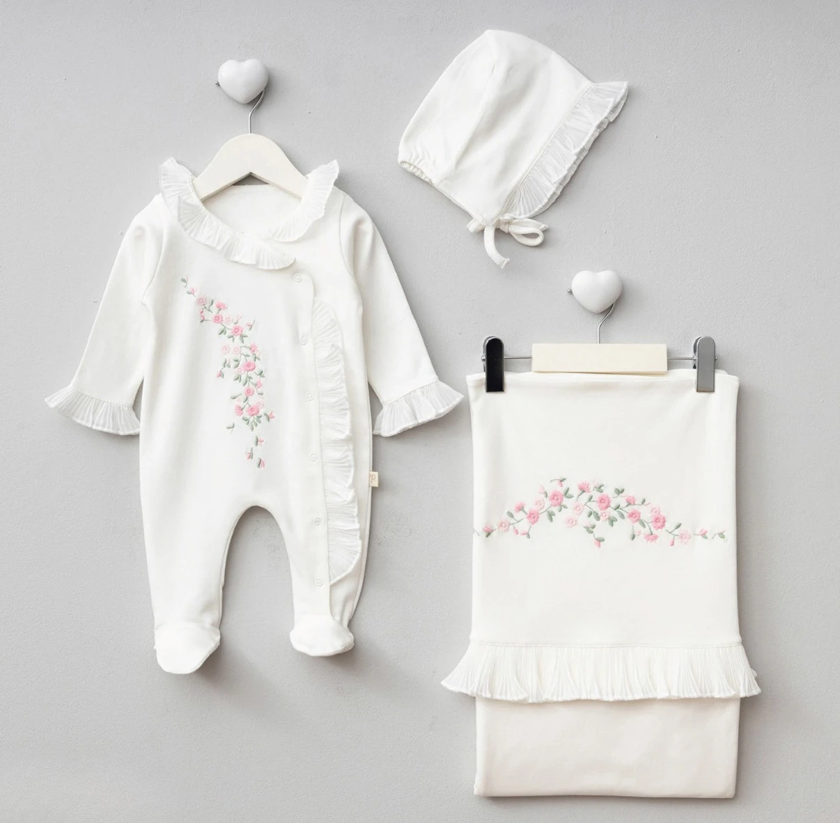 Kız Bebek %100 Organik 0-3 Ay Pliseli Battaniye Tulum set