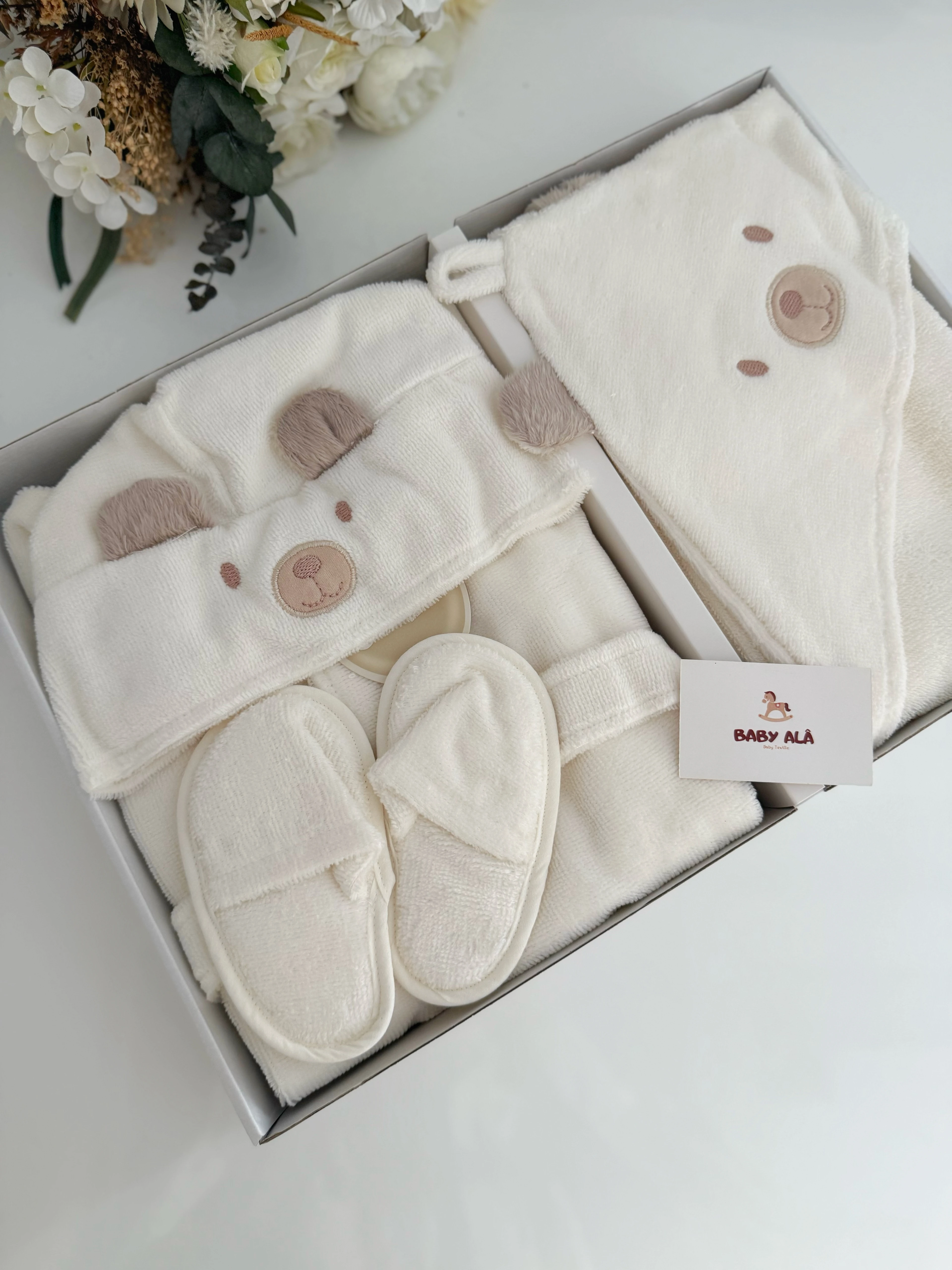 Organik Sevimli Köpekçik Bornoz Seti