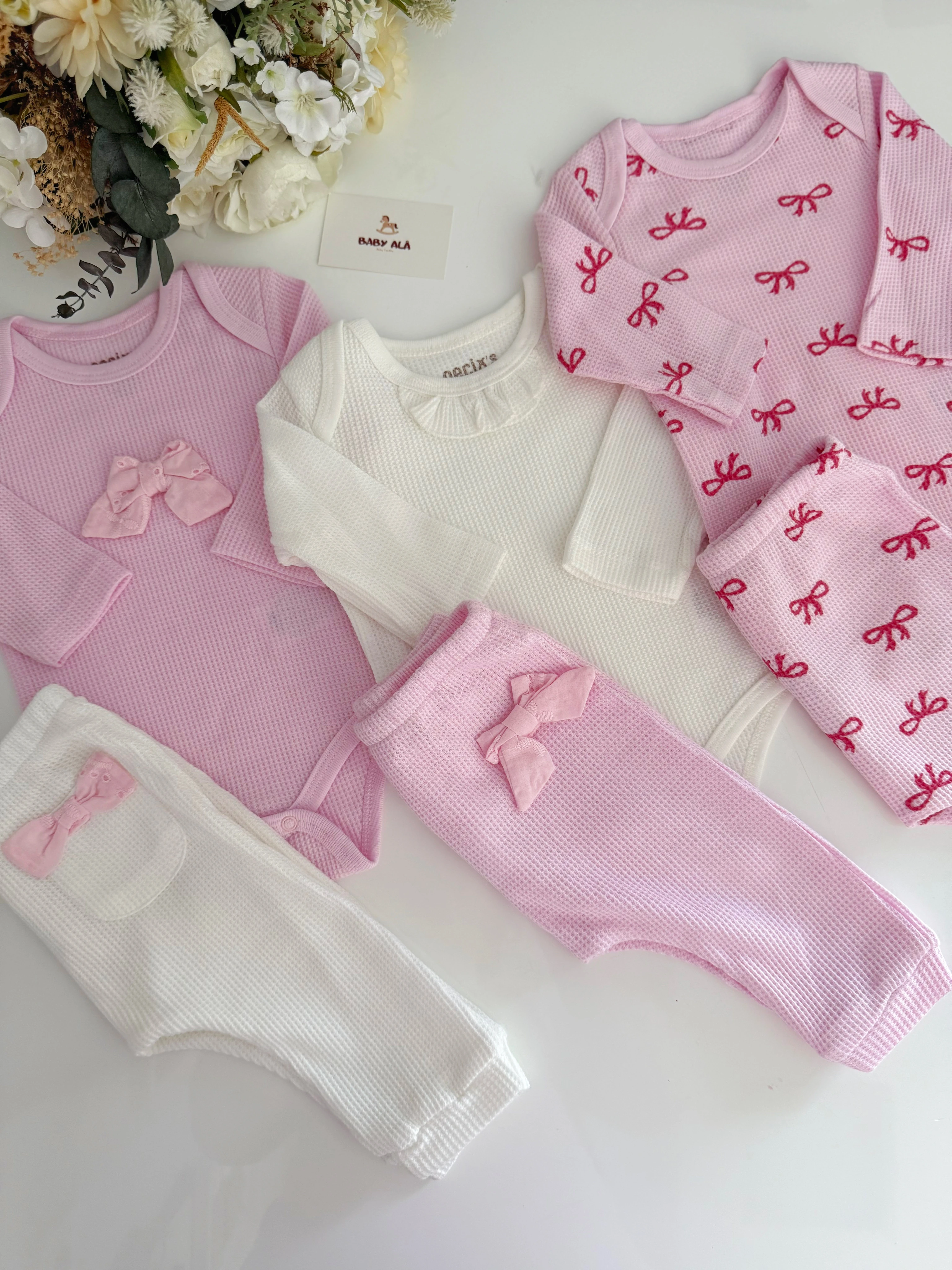 Fiyonk Detaylı Kız bebek 3’lü Alt Üst Takım Set %100 Pamuklu