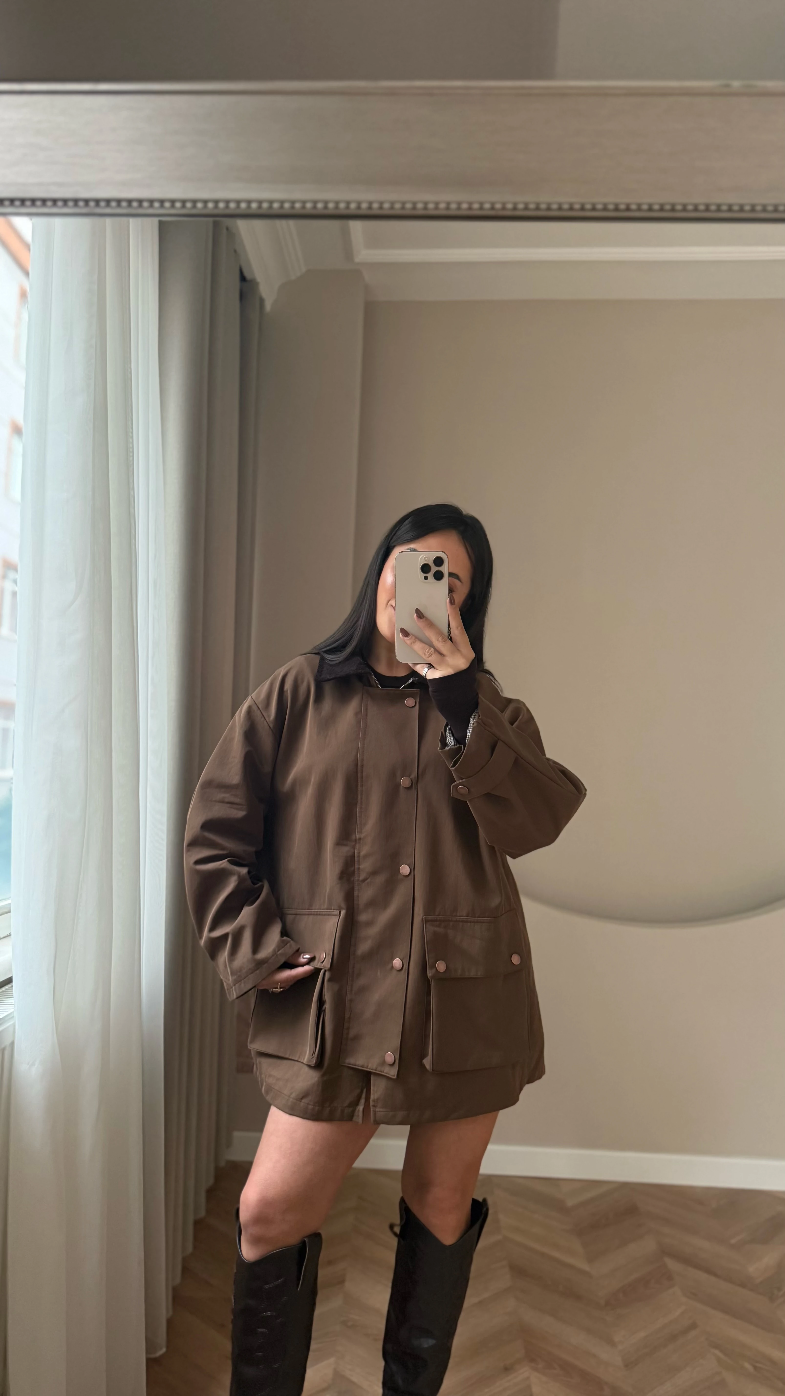 Tasarım Pelerinli Trenç