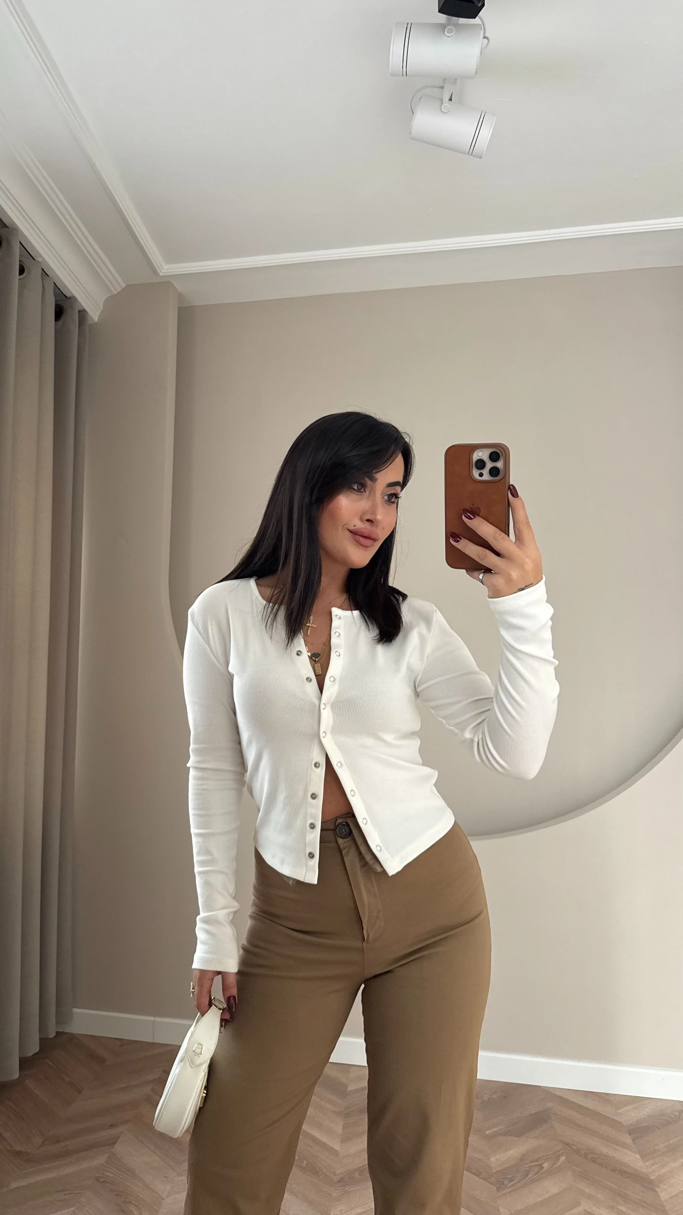 Çıtçıtlı Fitilli Basic (Beyaz) ön sipariş