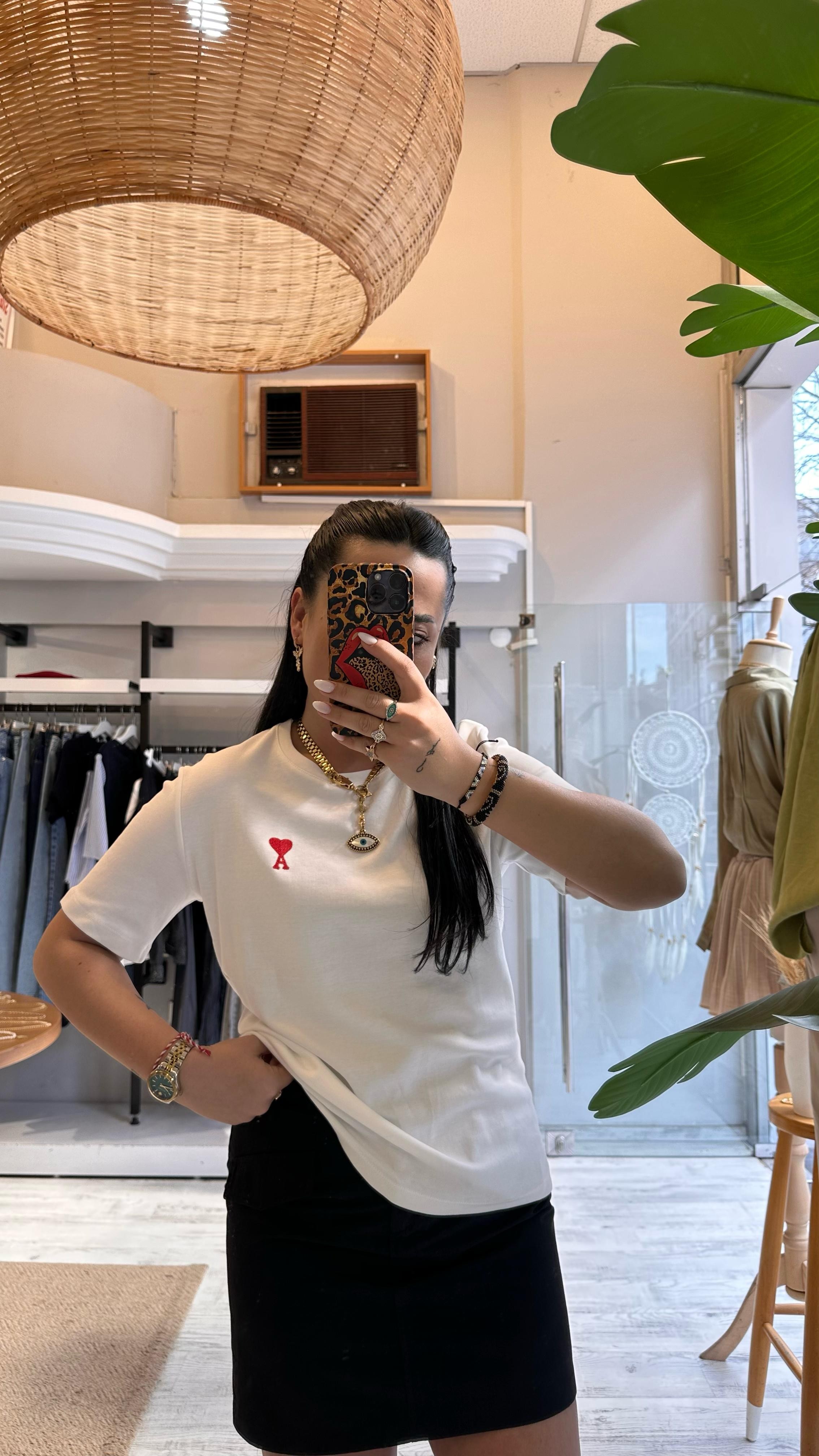 A Beyaz T-shirt