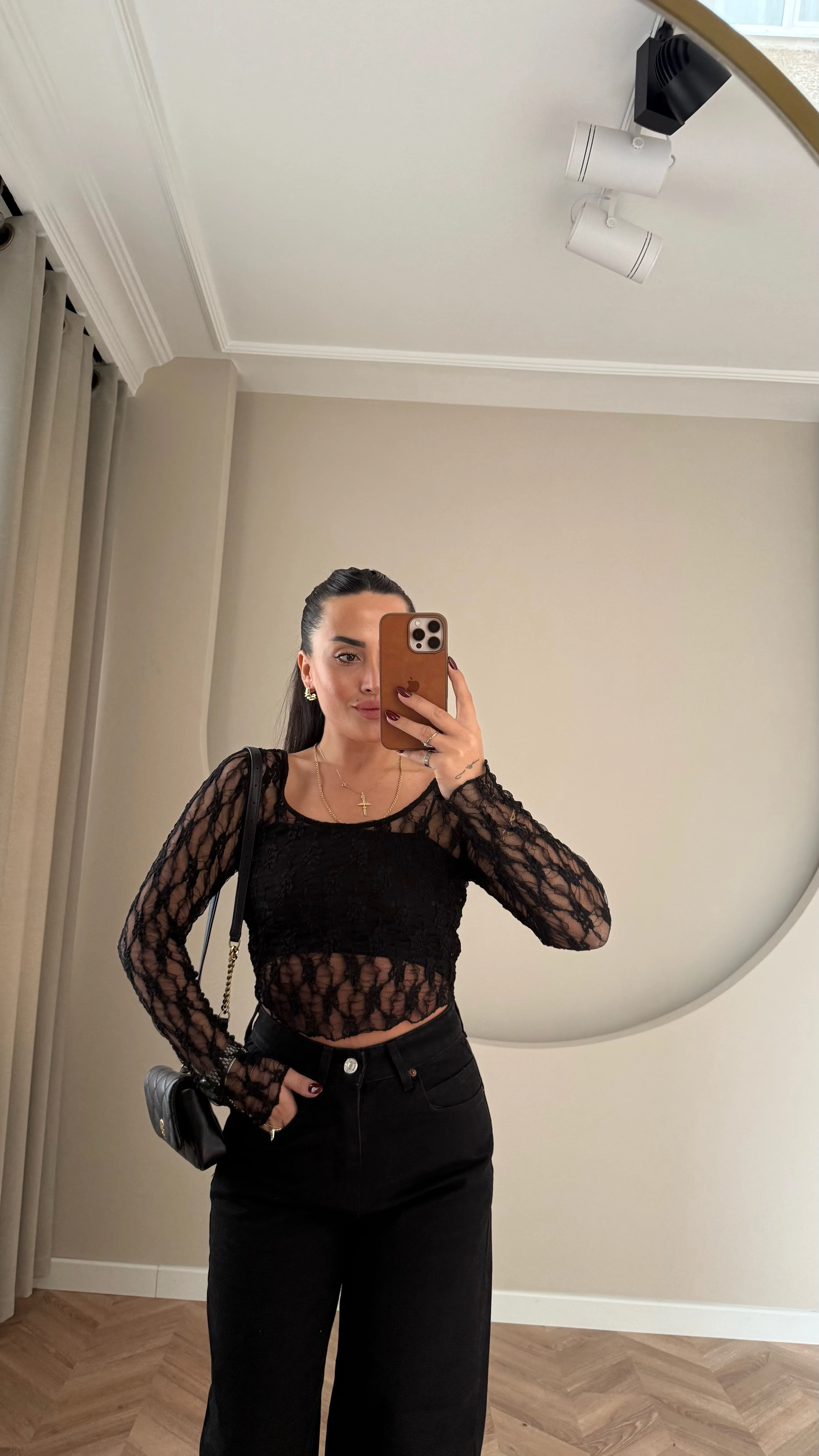 Likralı Güpür Bluz