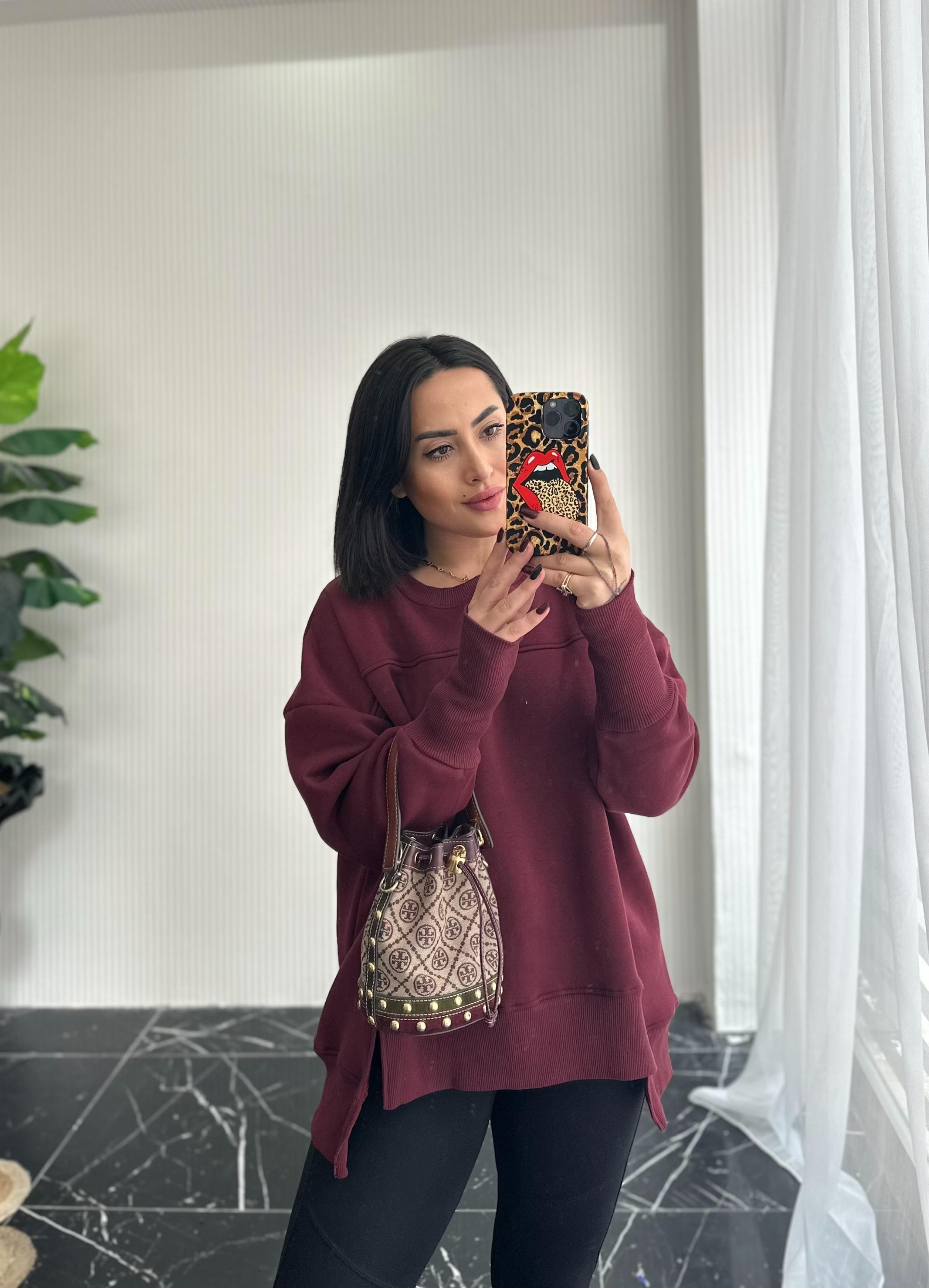 Yırtmaç Detay Şardonlu Sweat (vişne çürüğü)