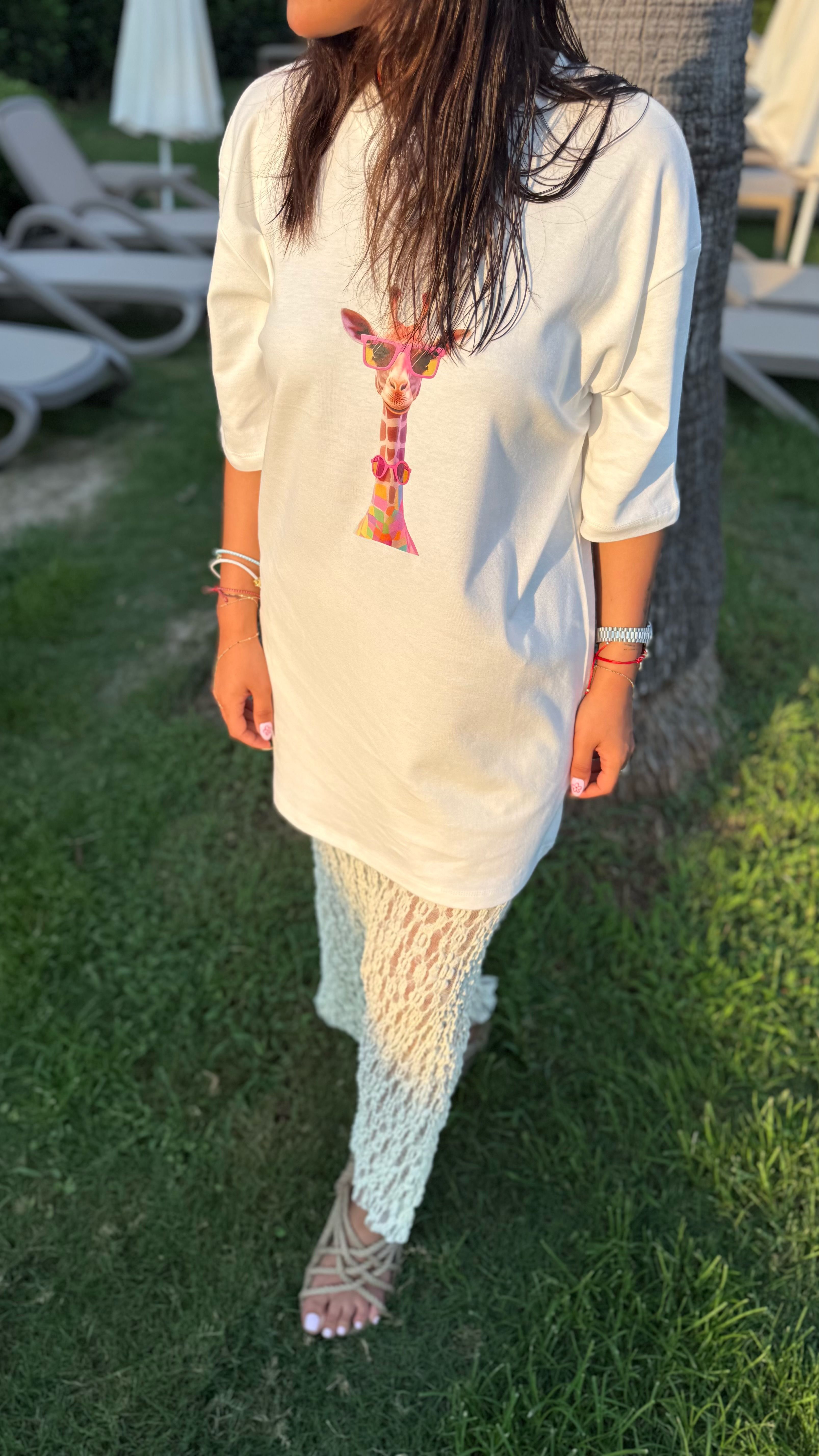 selinbasar.com özel Renkli Zürafa Basic Beyaz