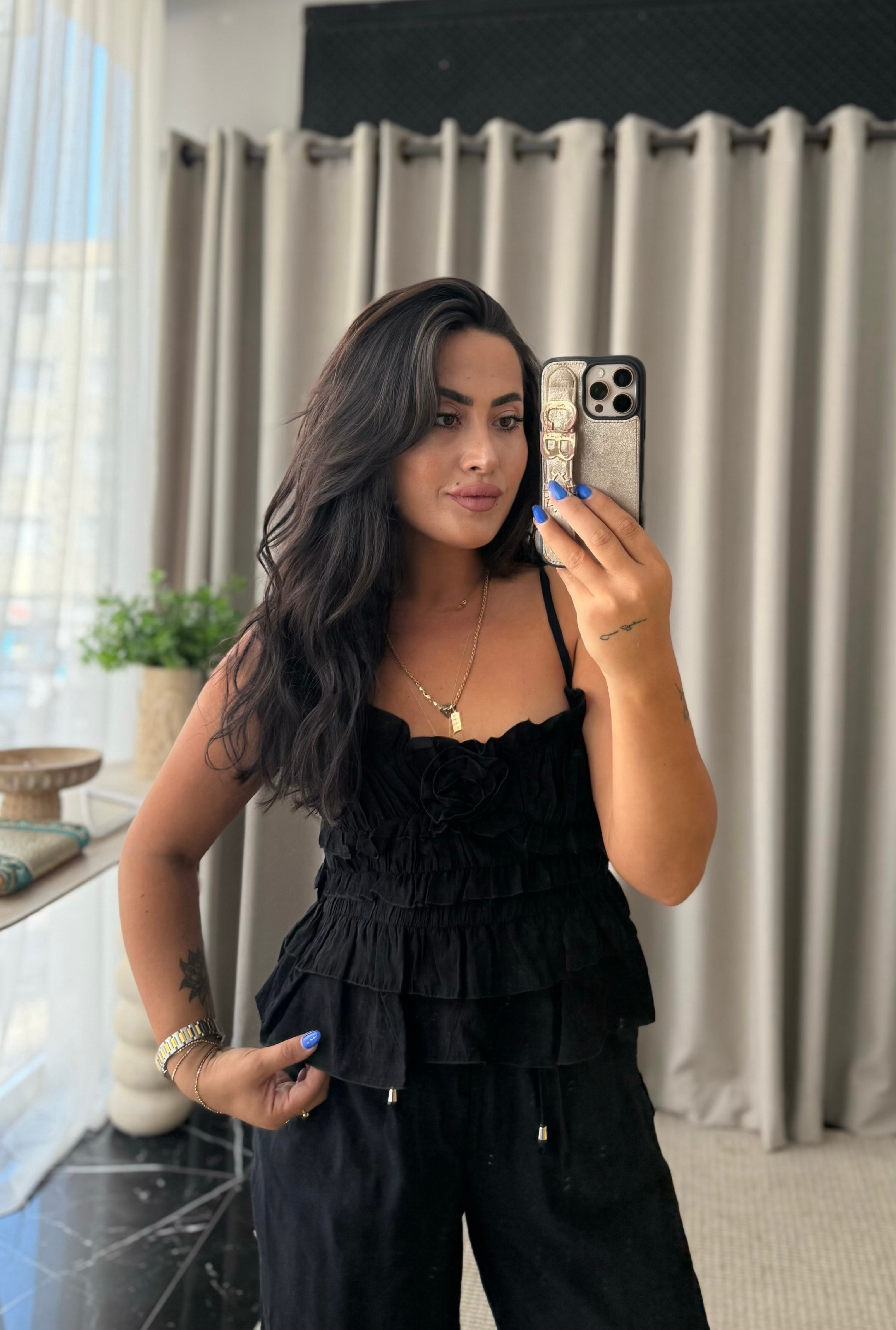 Gül Detaylı Bluz