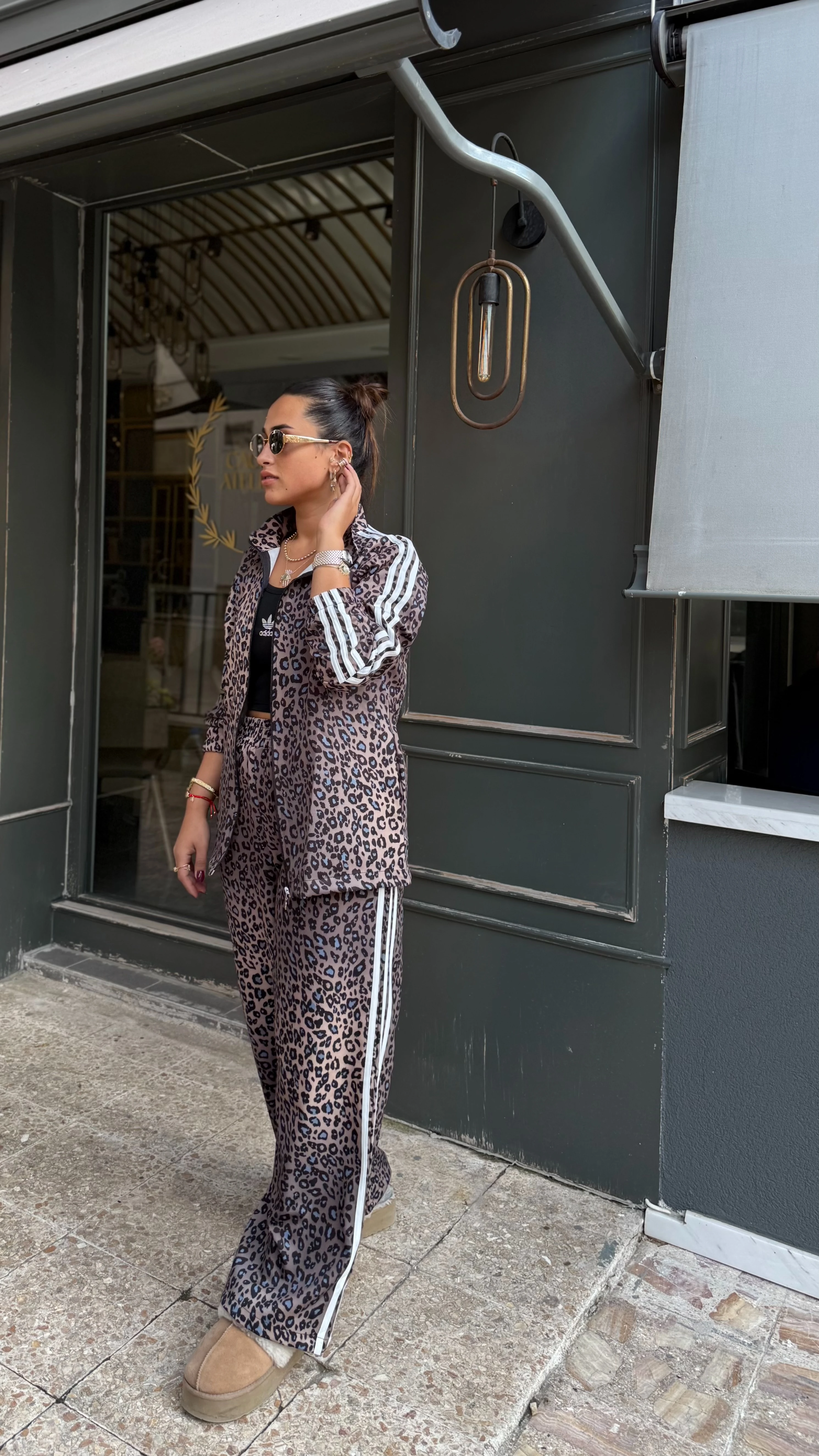 Marka Model Leo Takım 