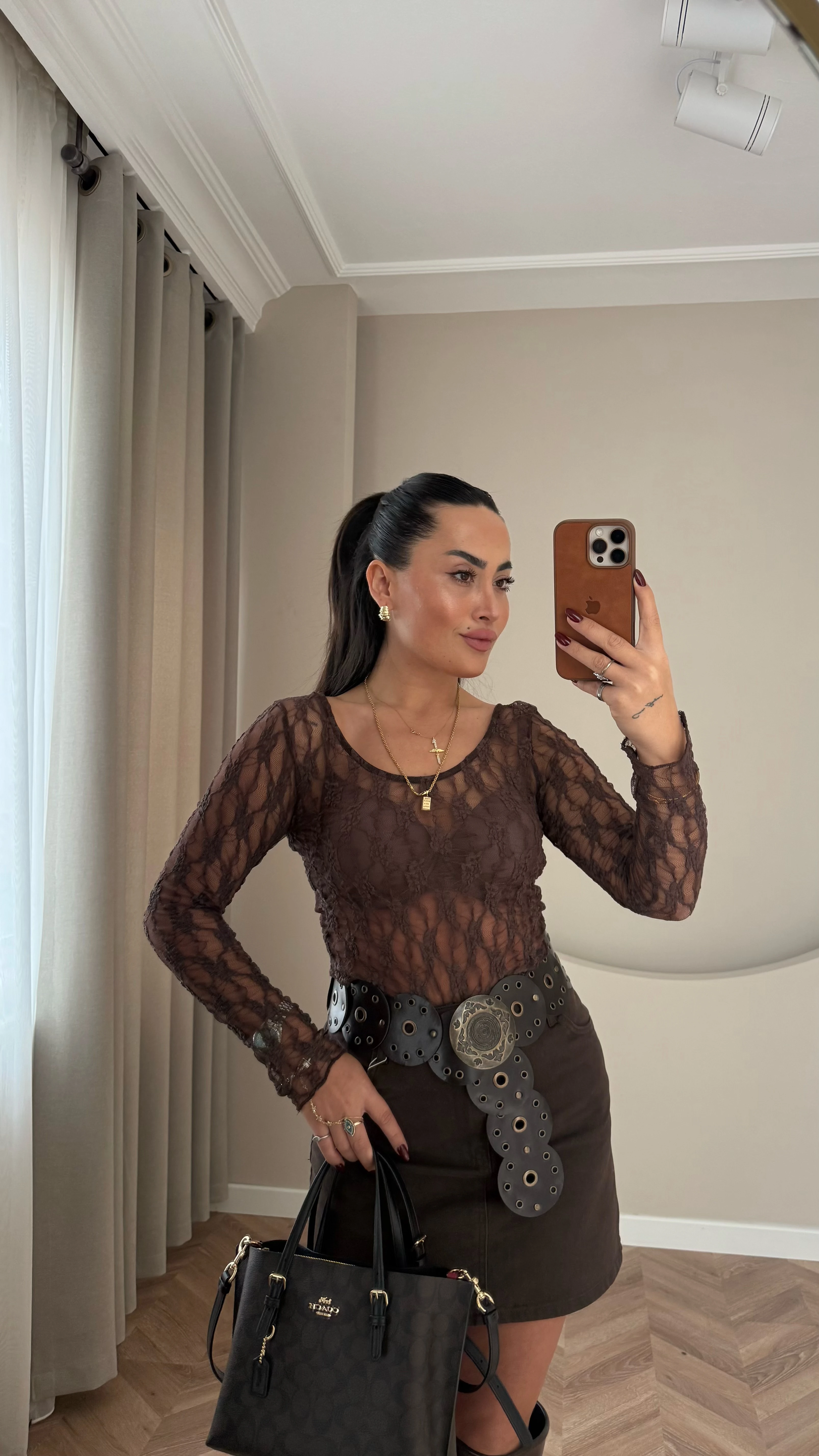 Likralı Güpür Bluz