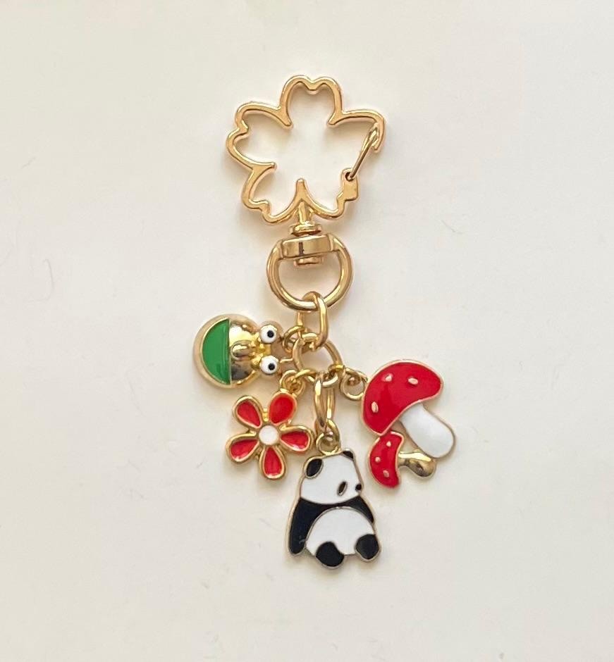 Lilac Tasarım Charm Anahtarlık - Panda & Mantar