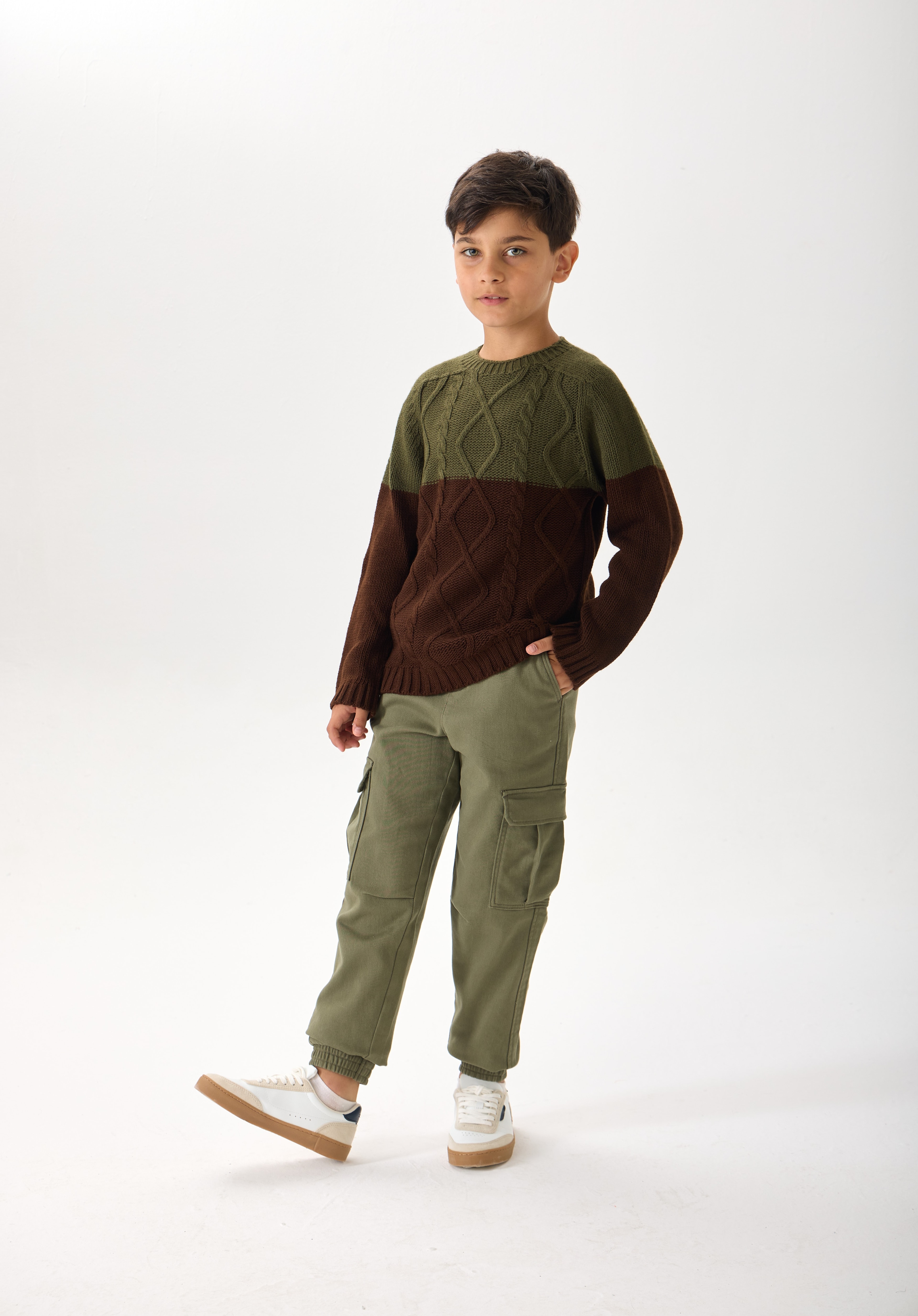 Erkek Çocuk Triko Kazak - Çift Renkli, Bisiklet Yaka ve Uzun Kollu - Haki