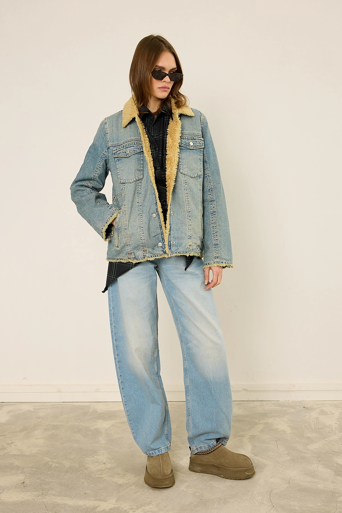 İçi Kürklü Kot Ceket