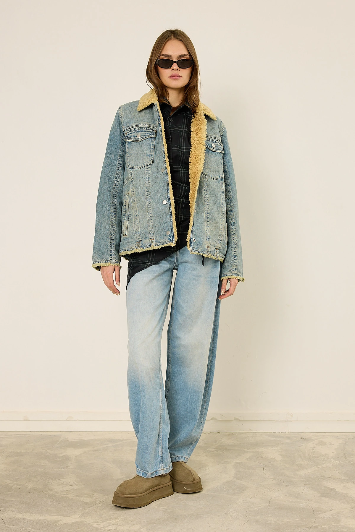 İçi Kürklü Kot Ceket