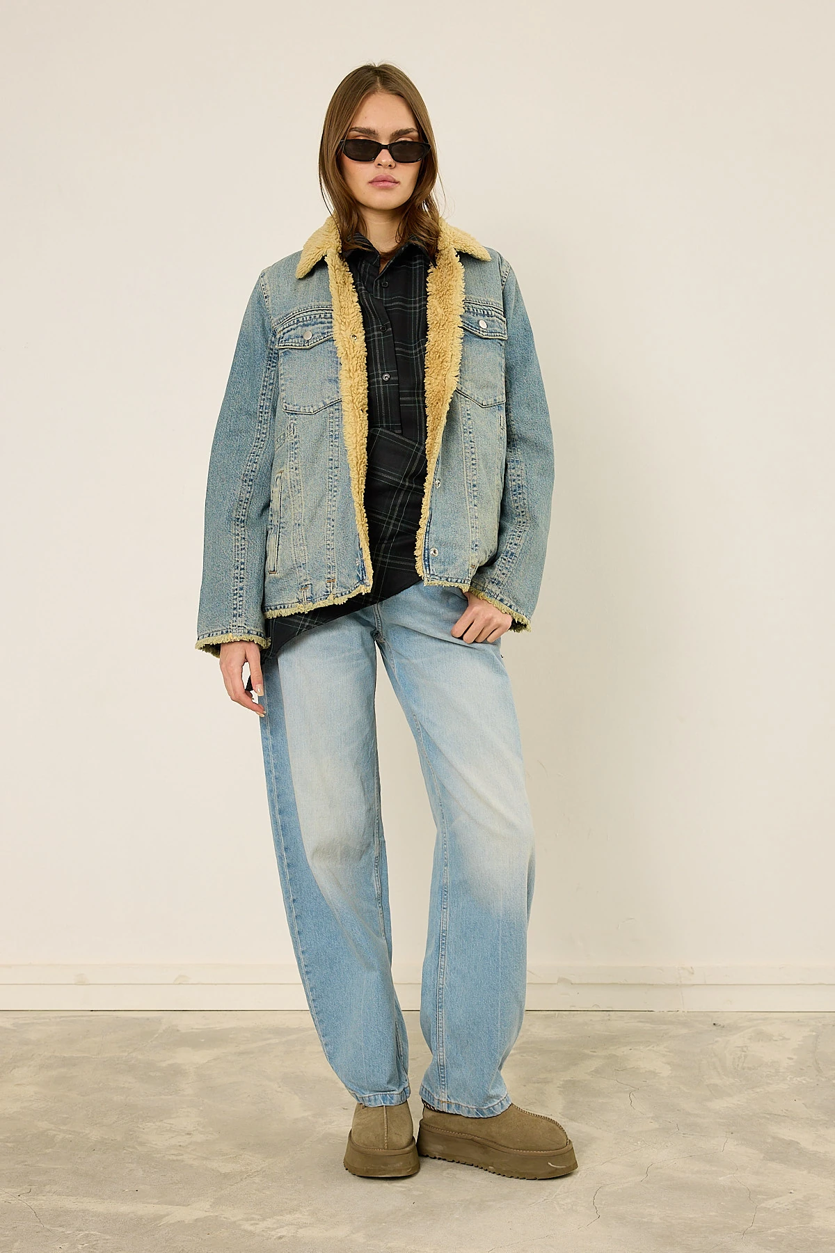 İçi Kürklü Kot Ceket