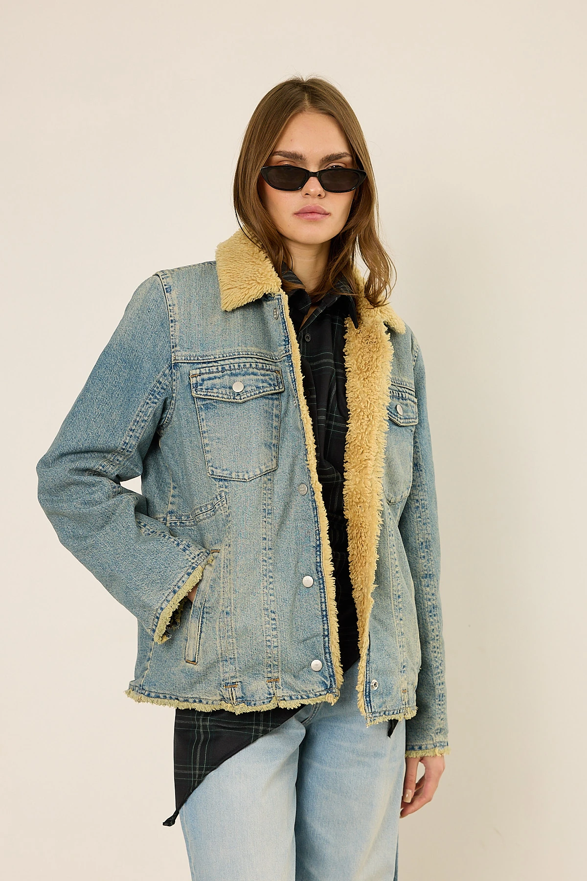 İçi Kürklü Kot Ceket