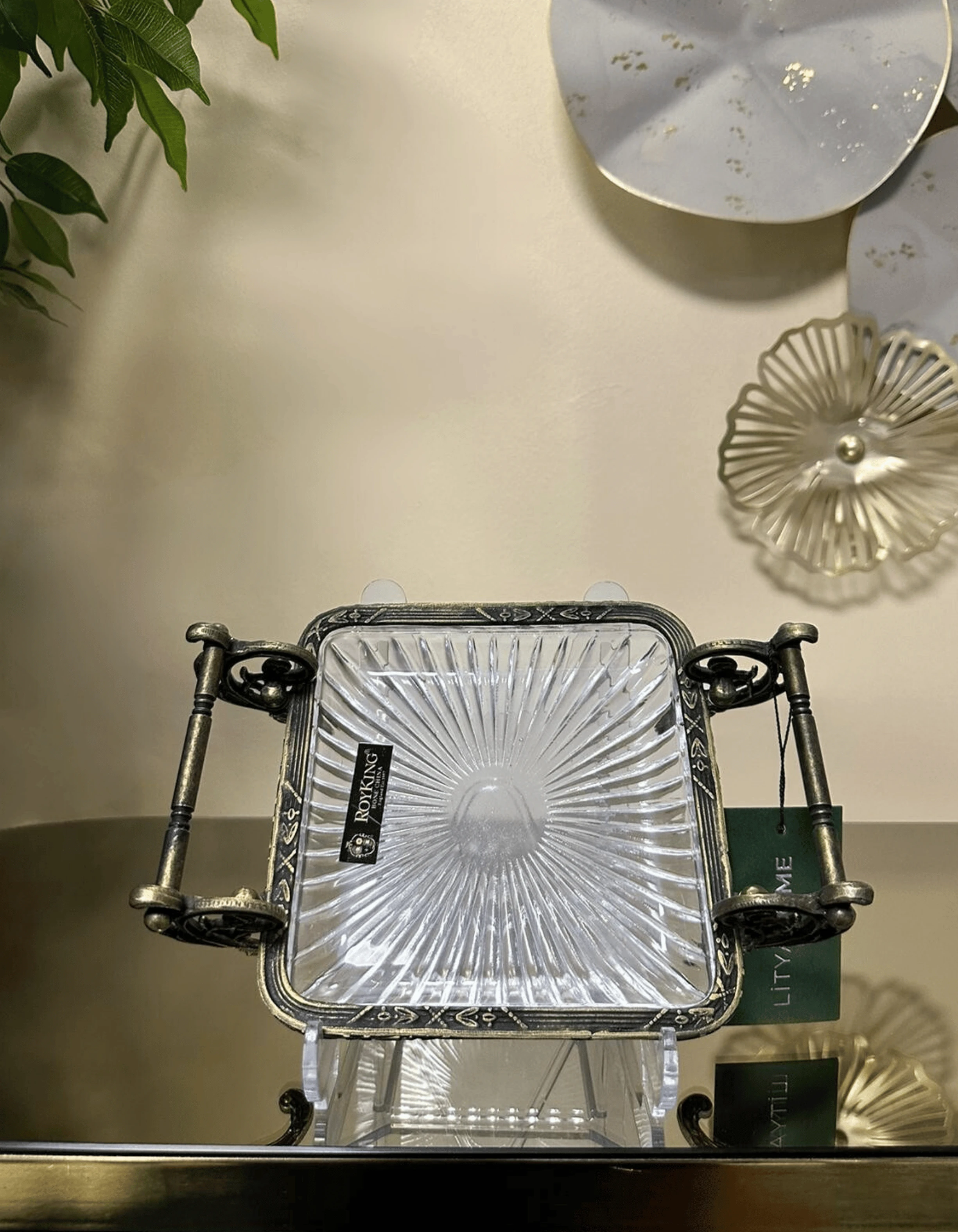 Döküm Metal Çerçeveli Kulplu Cam Sunum Ufak Kare Tabak 