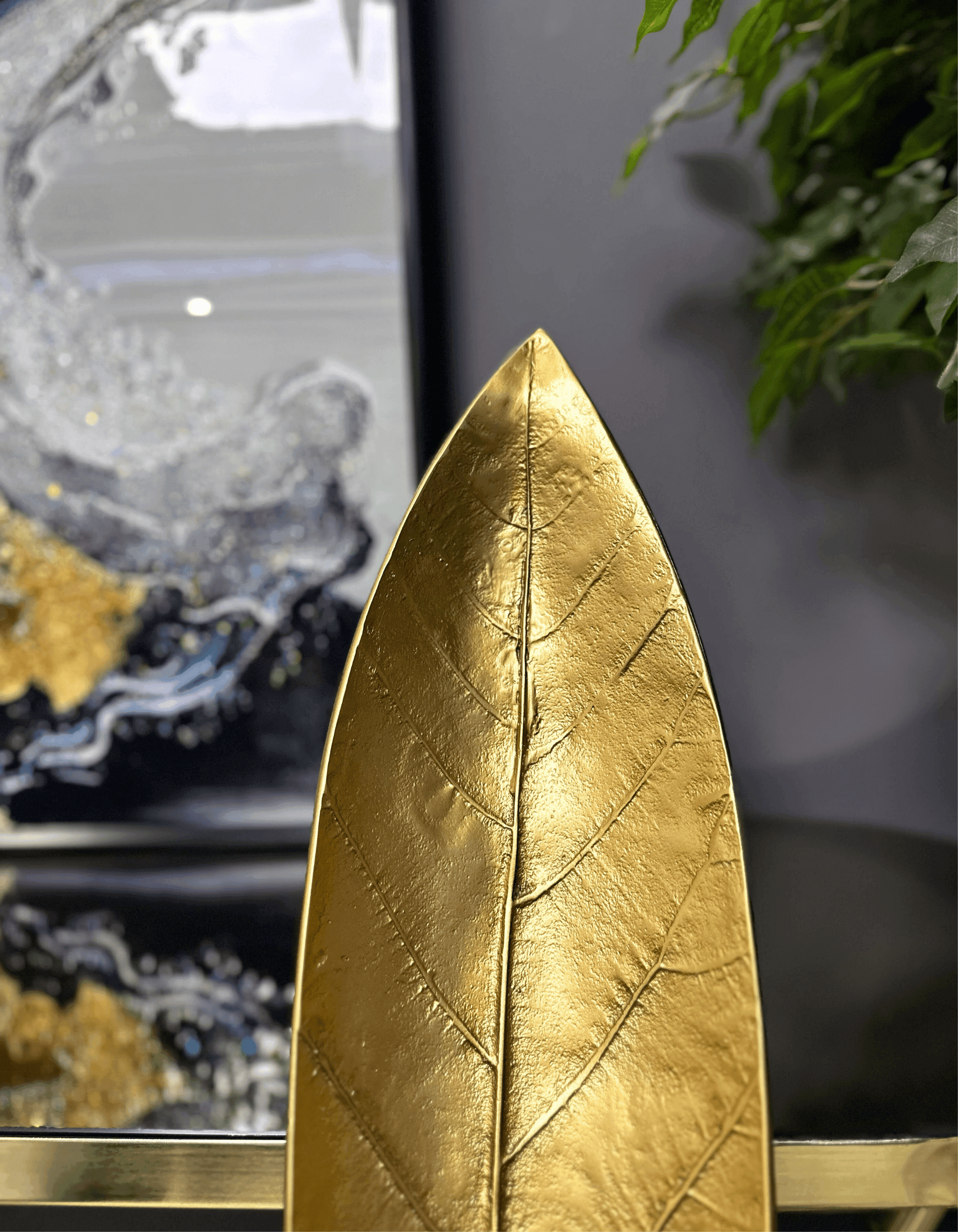 Dekoratif Uzun Gold Yaprak Dekor