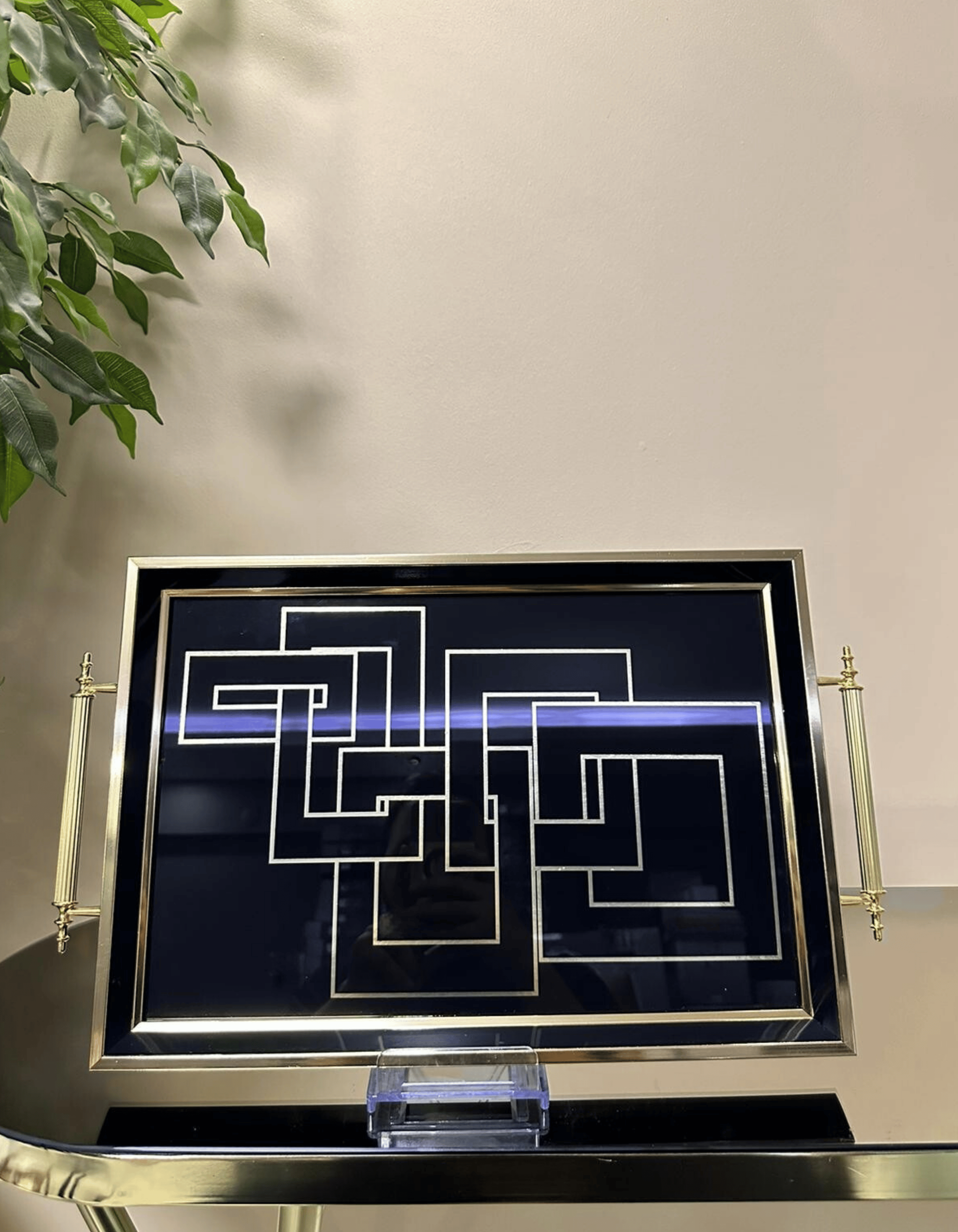 Noir Maze – Siyah Desenli Cam Sunum Tepsisi
