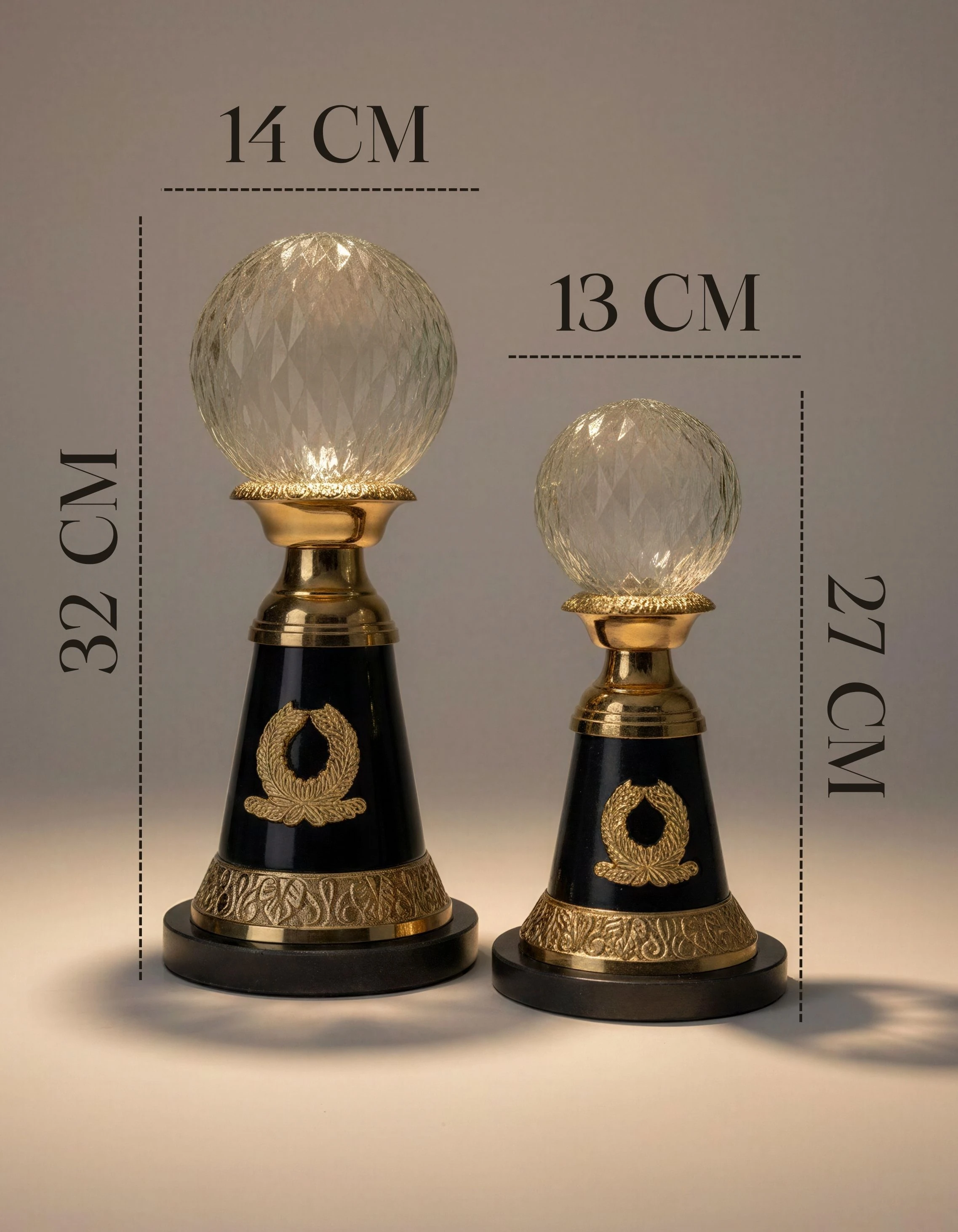 Siyah Mermer Kaideli Kesme Kristal Küreli 2'li Lüks Pirinç Dekor Seti