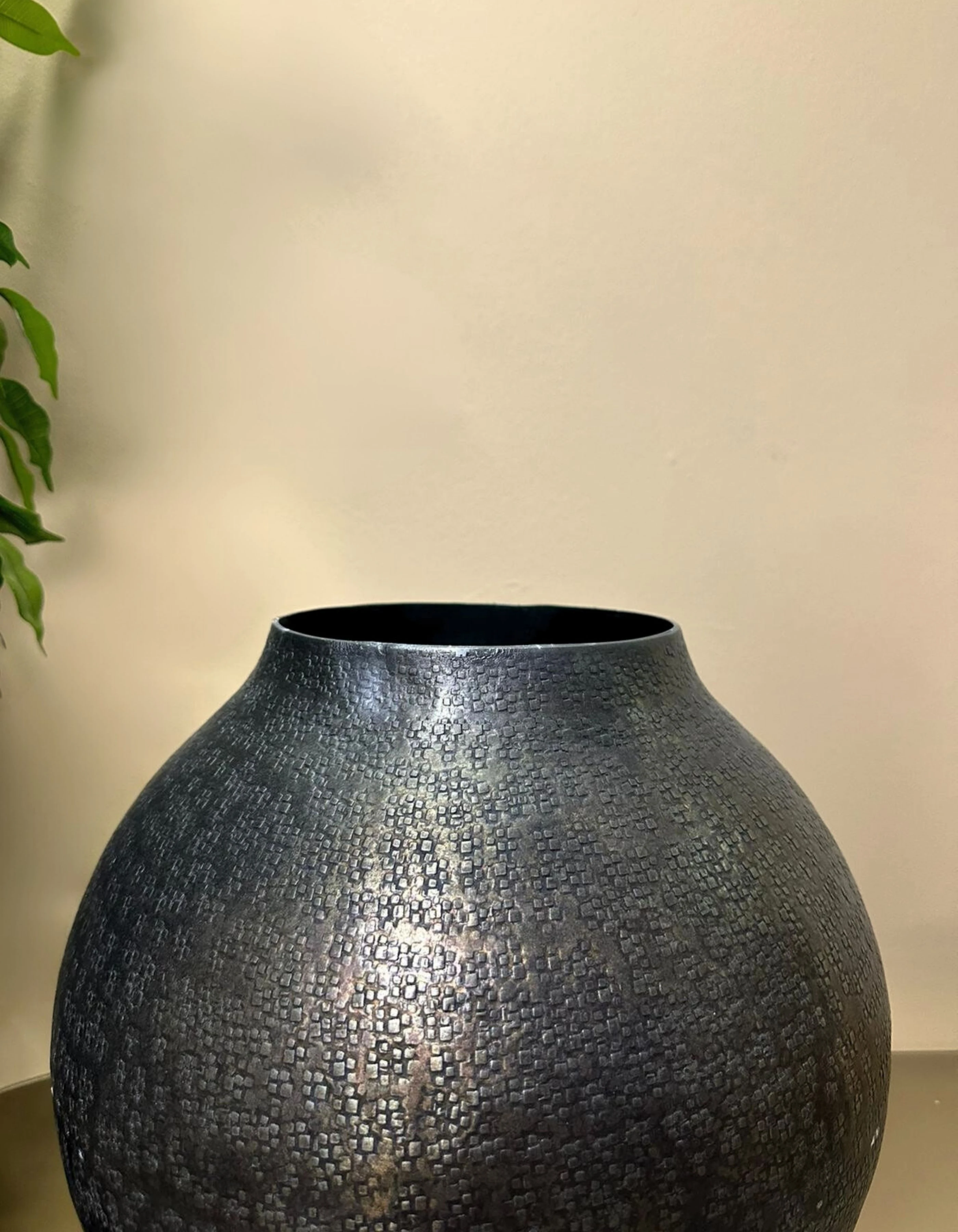 Shadow Sphere Metal Bohem Vazo