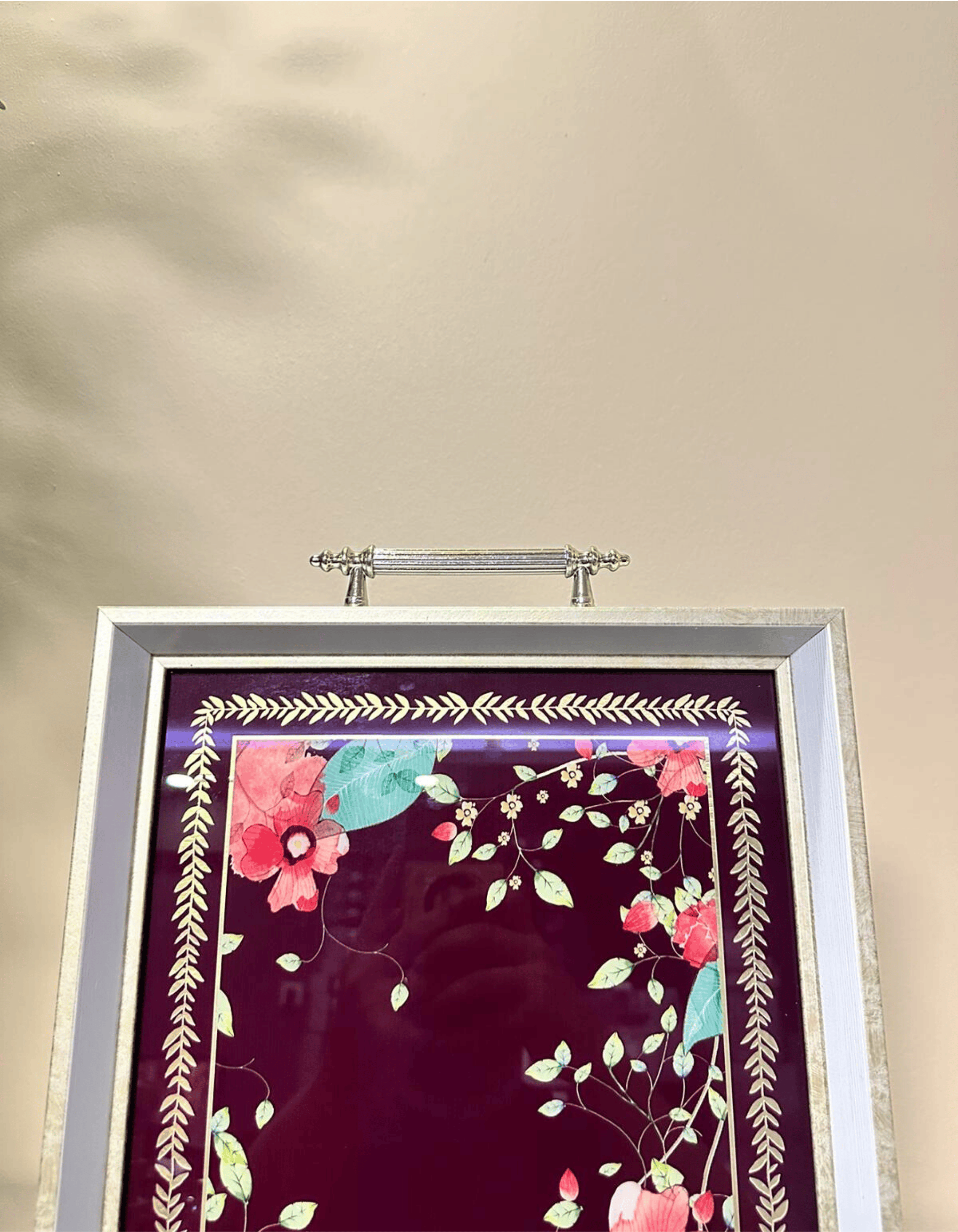 Elegant Bloom – Çiçek Desenli Sunum Tepsisi