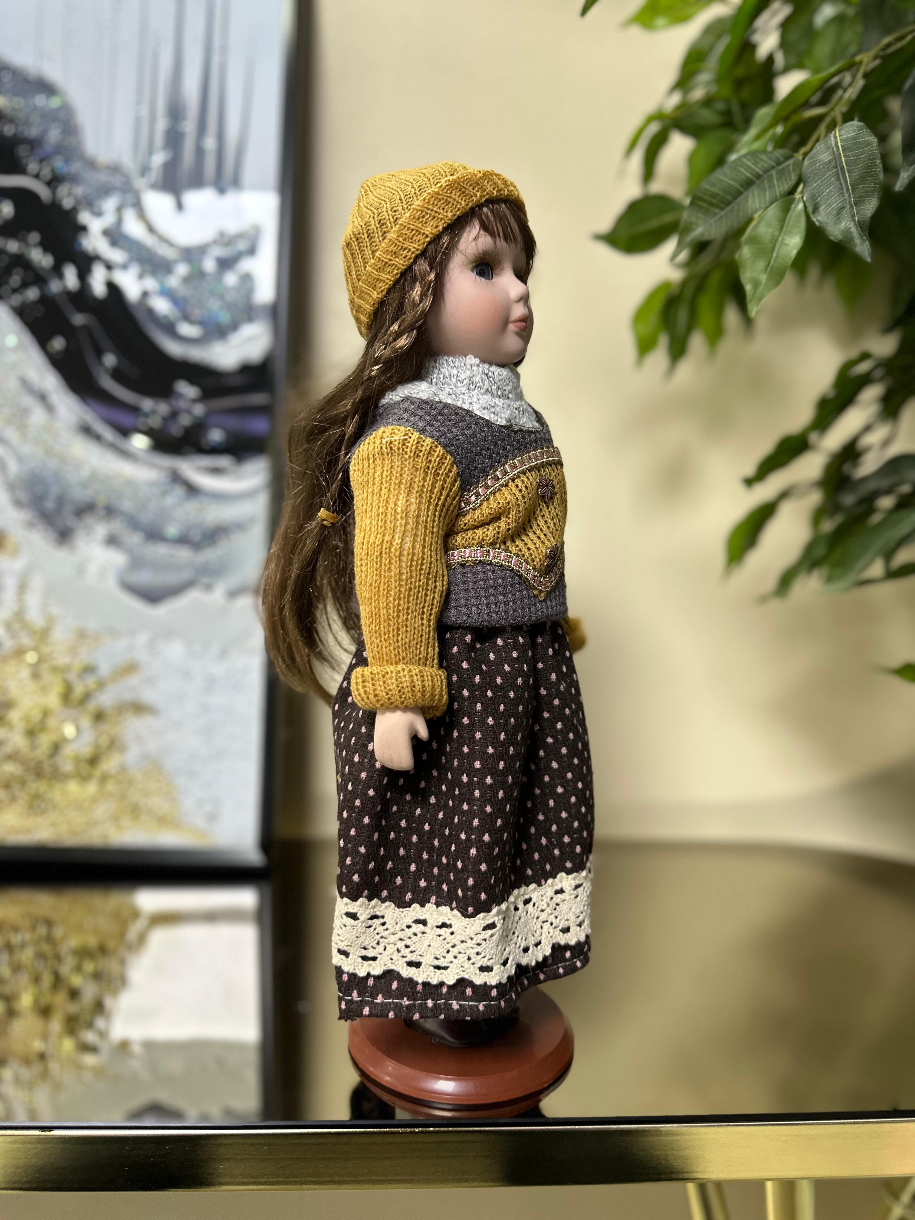 Porselen 42 CM Boyunda İthal Dekor Obje - 2