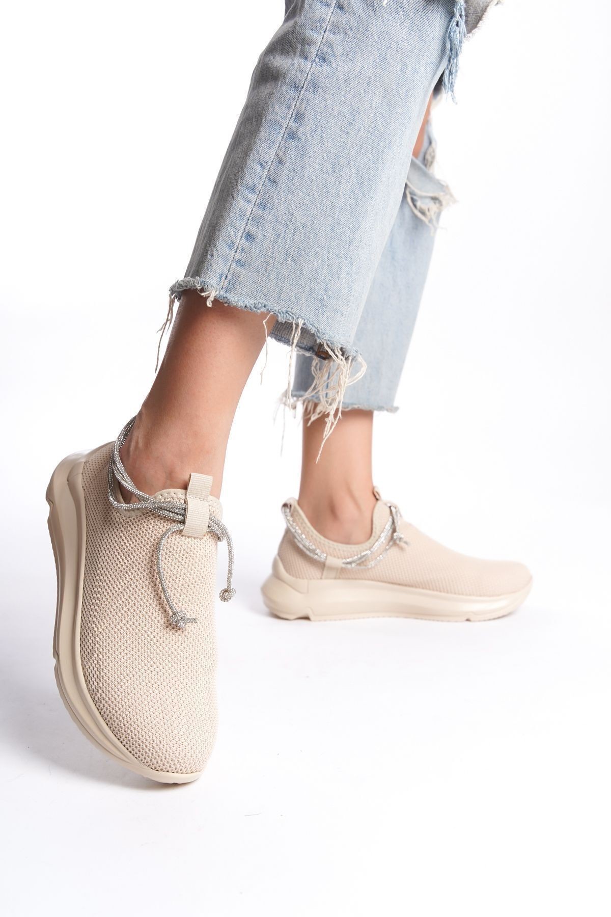 Parlak Şerit Detaylı Yumuşak Tekstil Rahat Günlük Sneaker Kadın Spor Yürüyüş Ayakkabısı